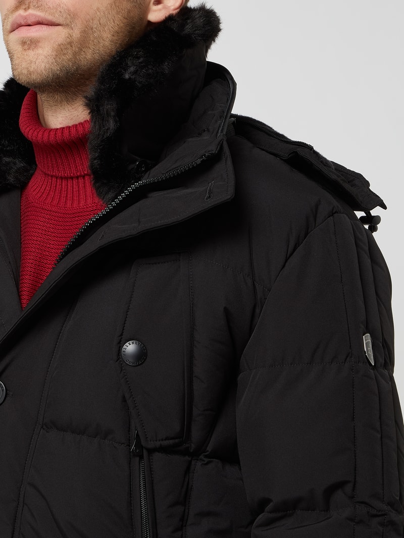 Centauri 44 Funktionsjacke mit abnehmbarer Kapuze in schwarz