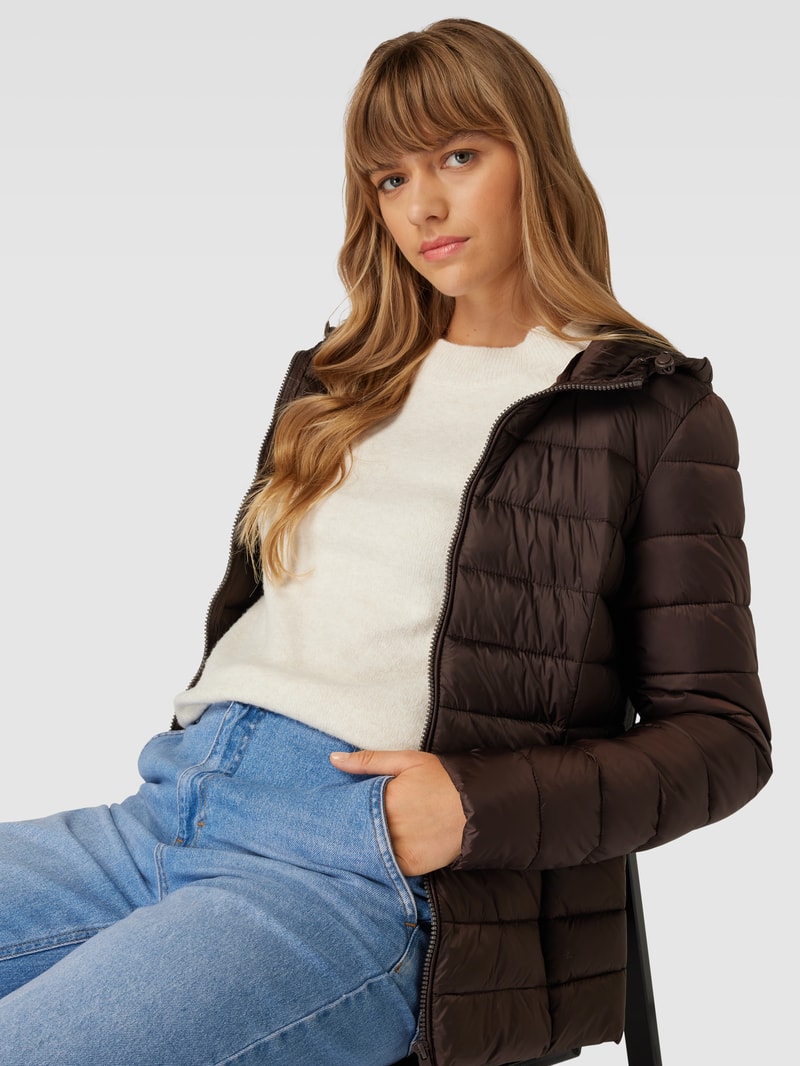 Steppjacke mit Kapuze in schokobraun