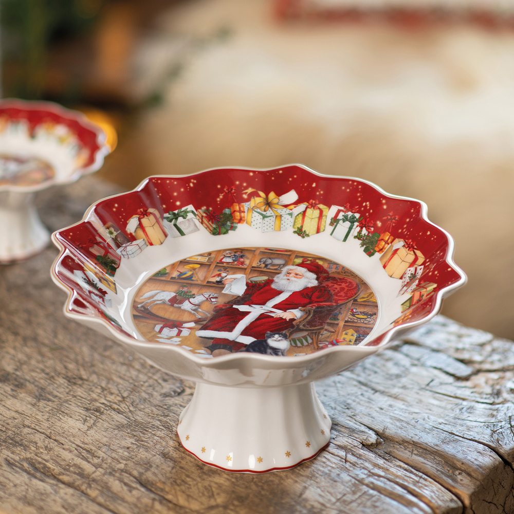 Villeroy & Boch Cpe s. pied, Père Noël lit liste cadeaux Toy's Fantasy Bol