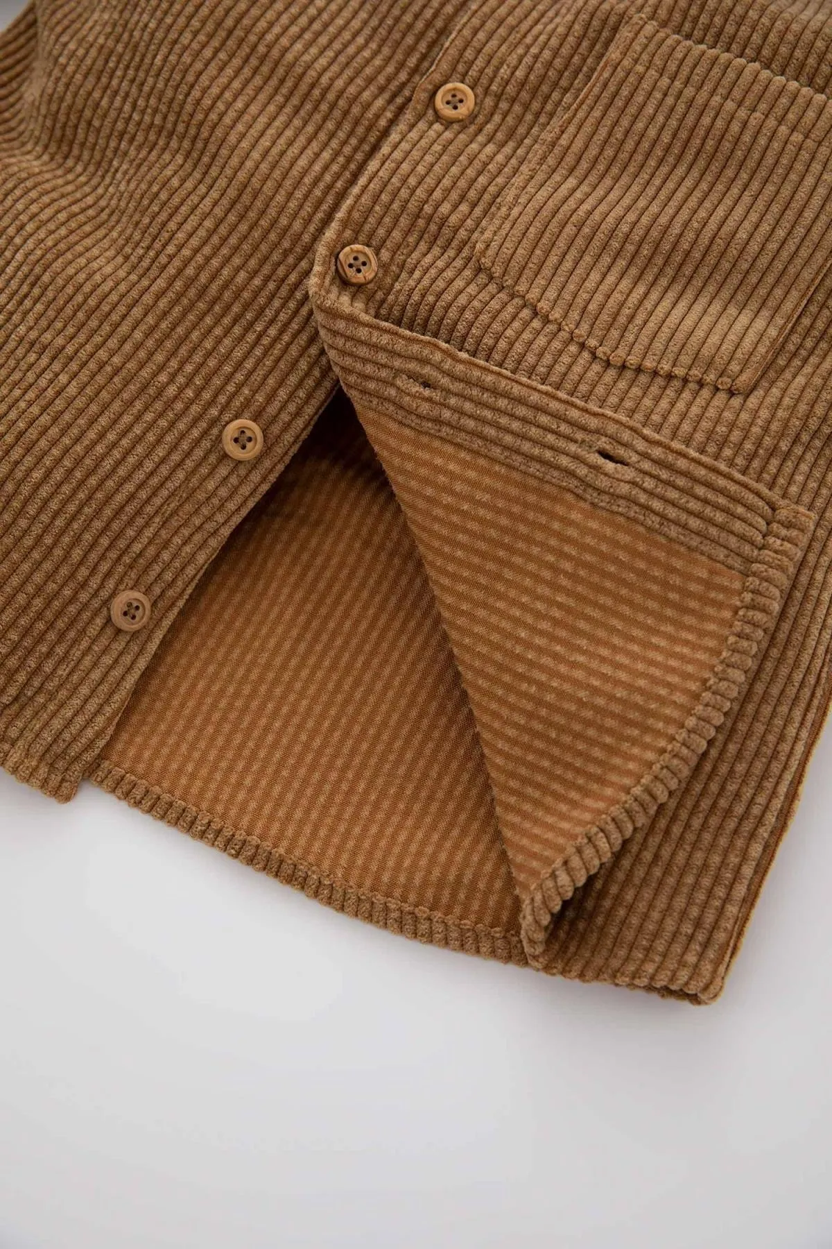 DeFacto  Langarmshirt aus Samt mit Hemdkragen für Babys (Jungen).