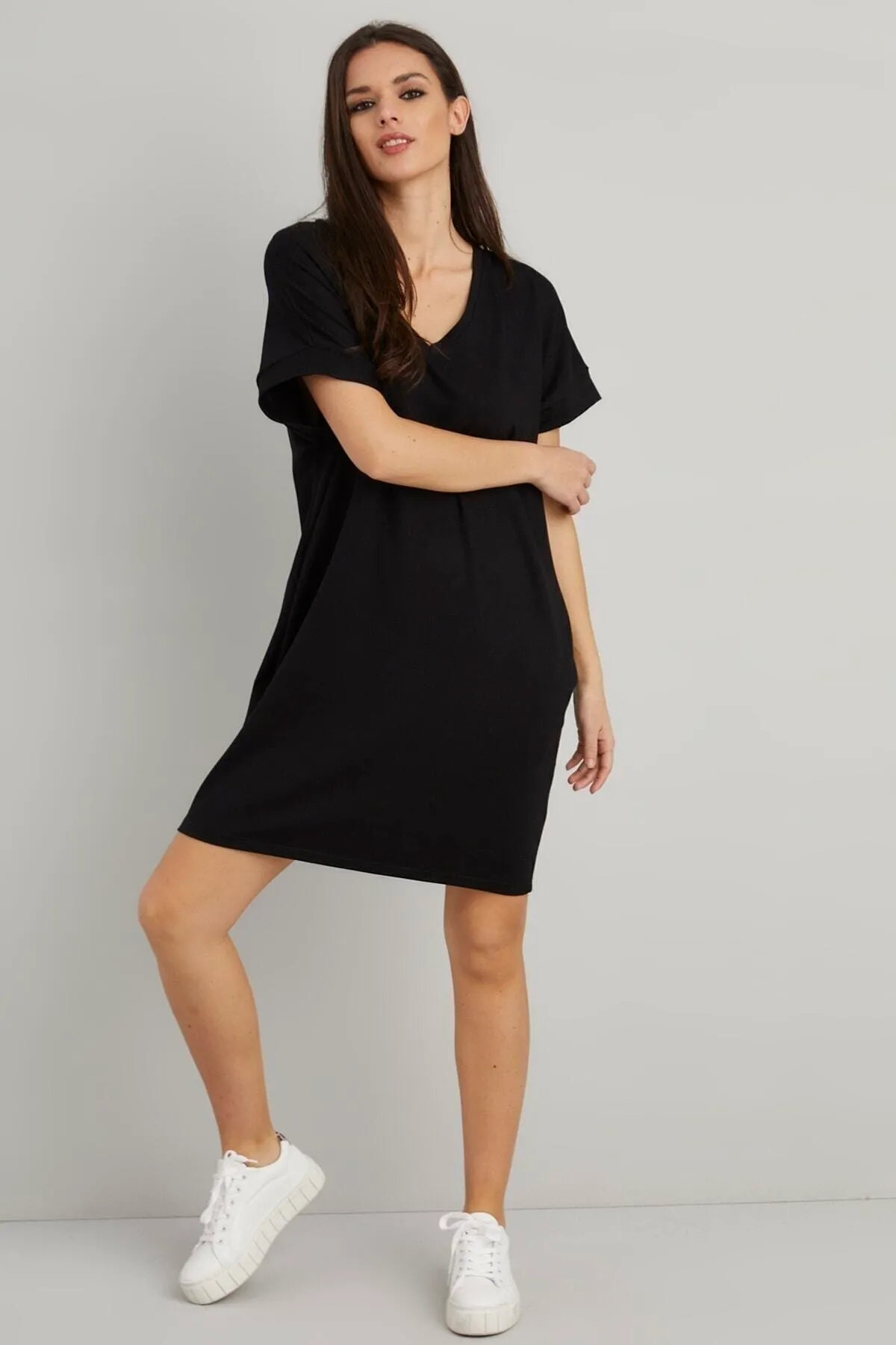 Know  Schwarzes T-Shirt-Kleid mit bedruckten Taschen für Damen