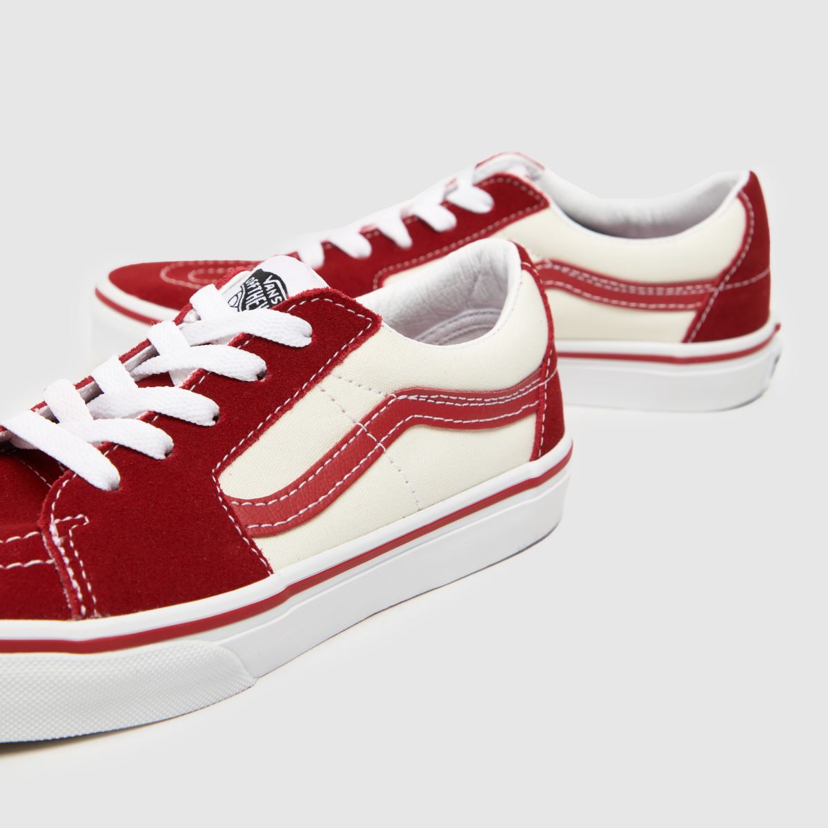 Beli in rdeči superge Vans Sk8-Low Youth