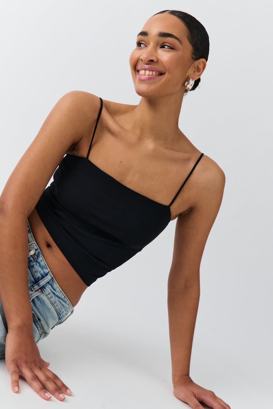 Spaghetti strap singlet