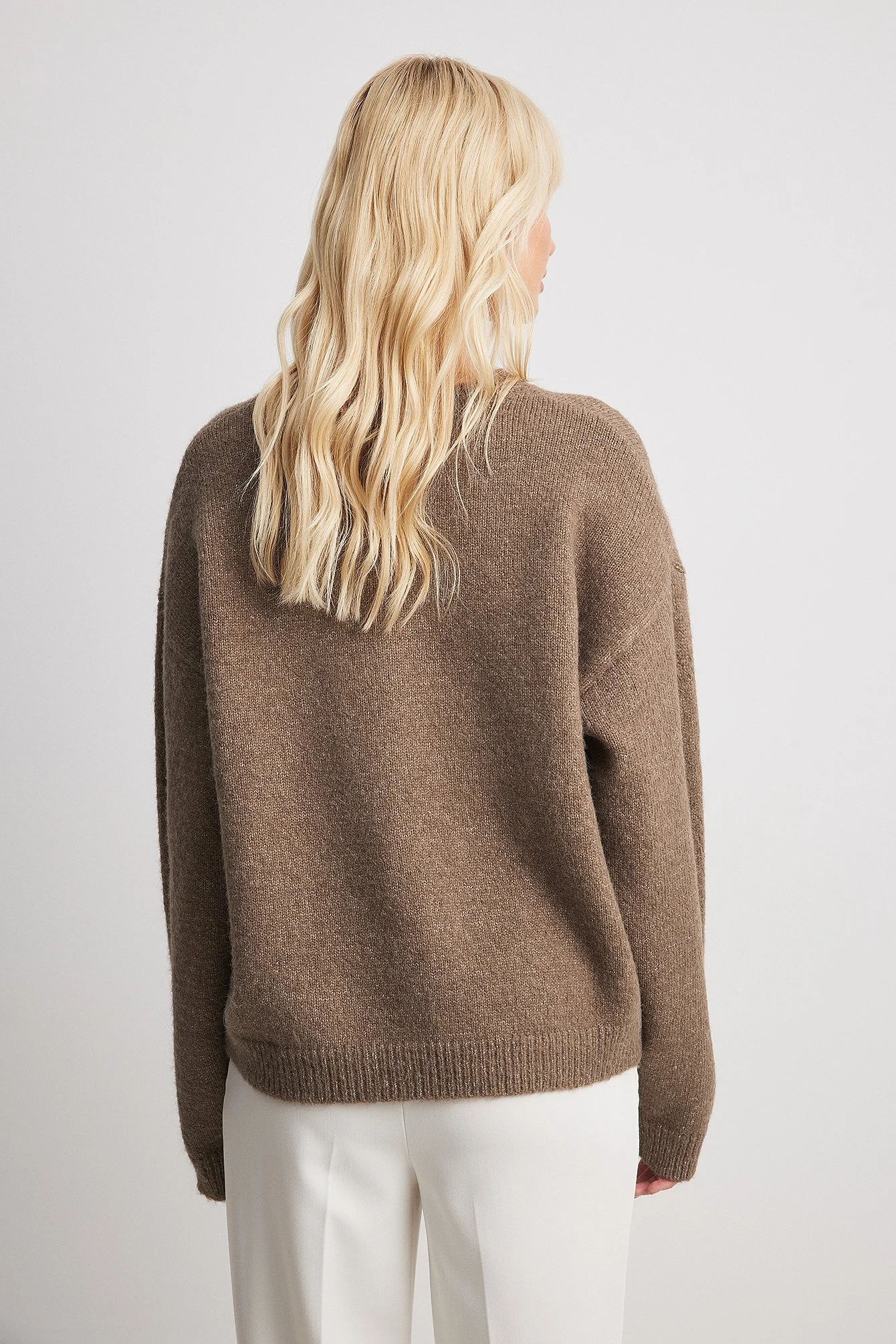 Rundhalsausschnitt Strickpullover