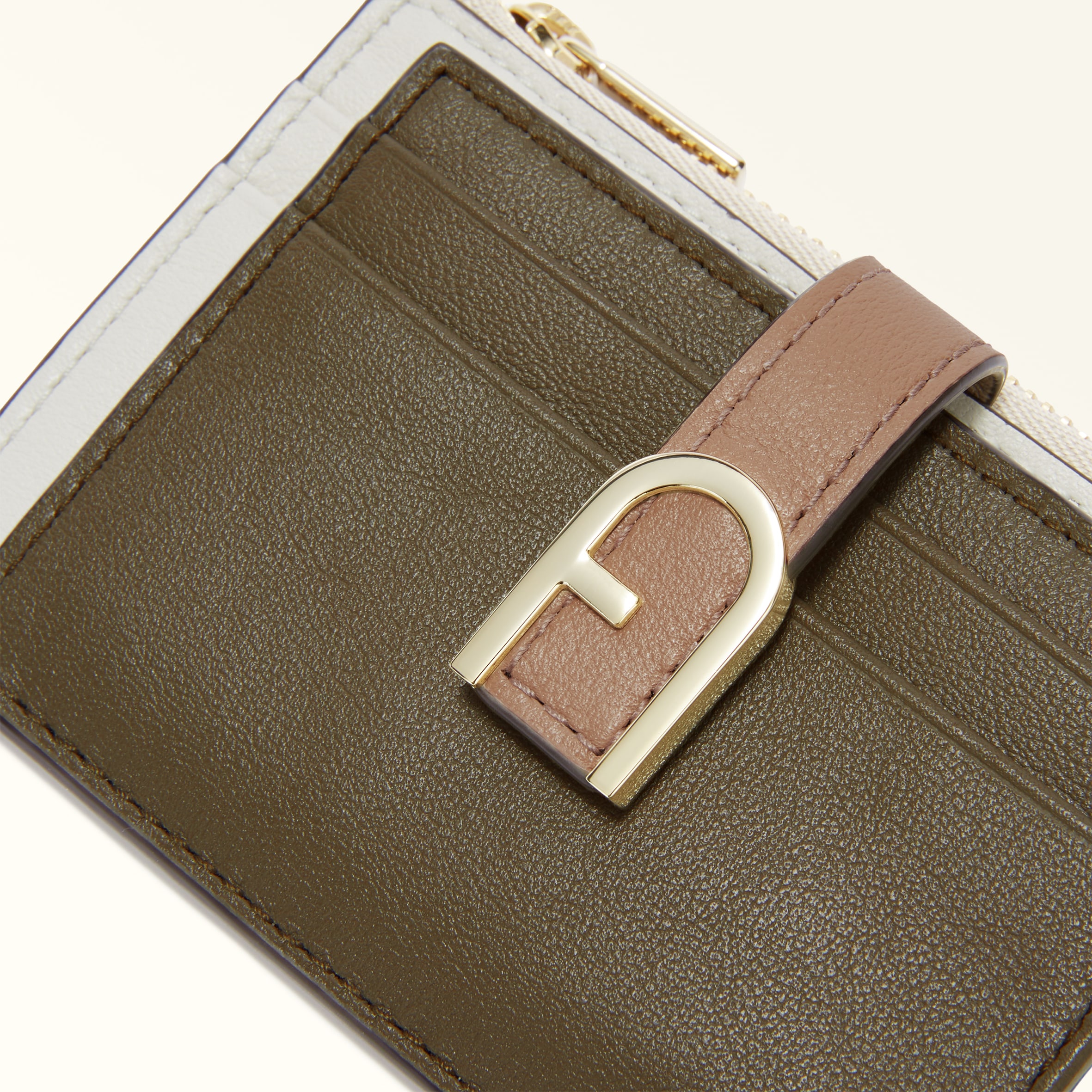 Flusso Furla