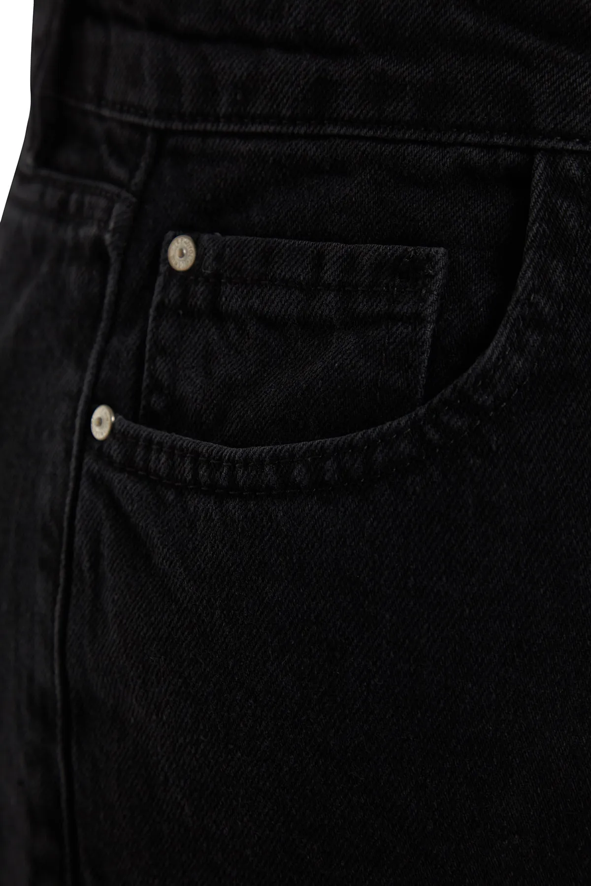 Trendyol Curve  Anthrazitfarbene, weit geschnittene Jeans mit hoher Taille TBSSS22JE0211
