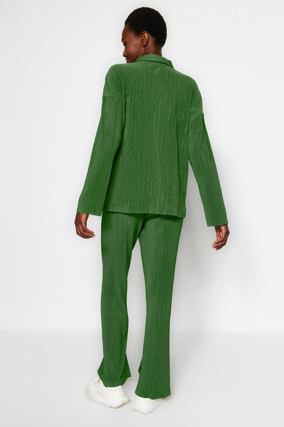Trendyol Collection  Grünes, plissiertes, normal geknöpftes Strickoberteil und -unterteil-Set TWOAW24AU00073
