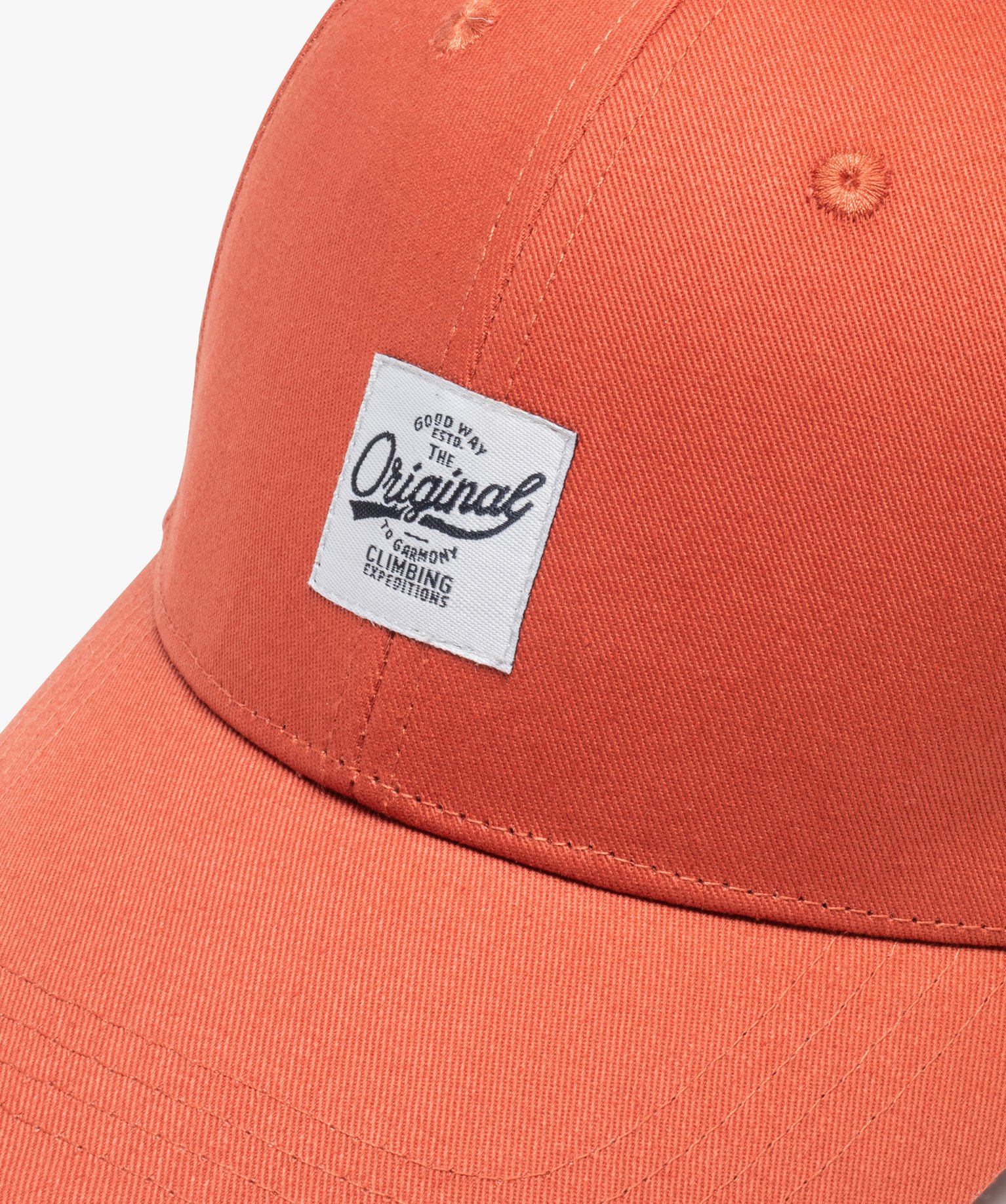 Casquette homme unie avec petit patch rouge | GEMO