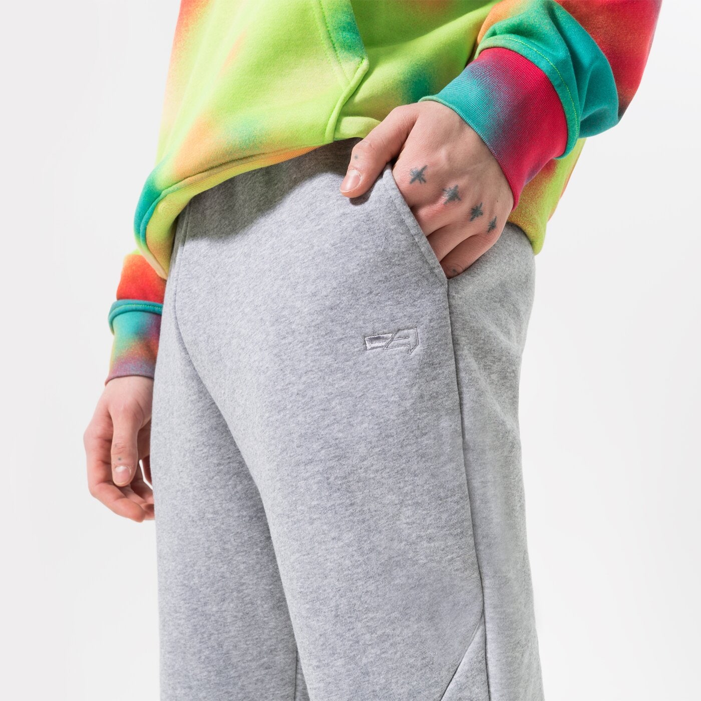 CONFRONT HOSE ESSENTIAL GREY Grau