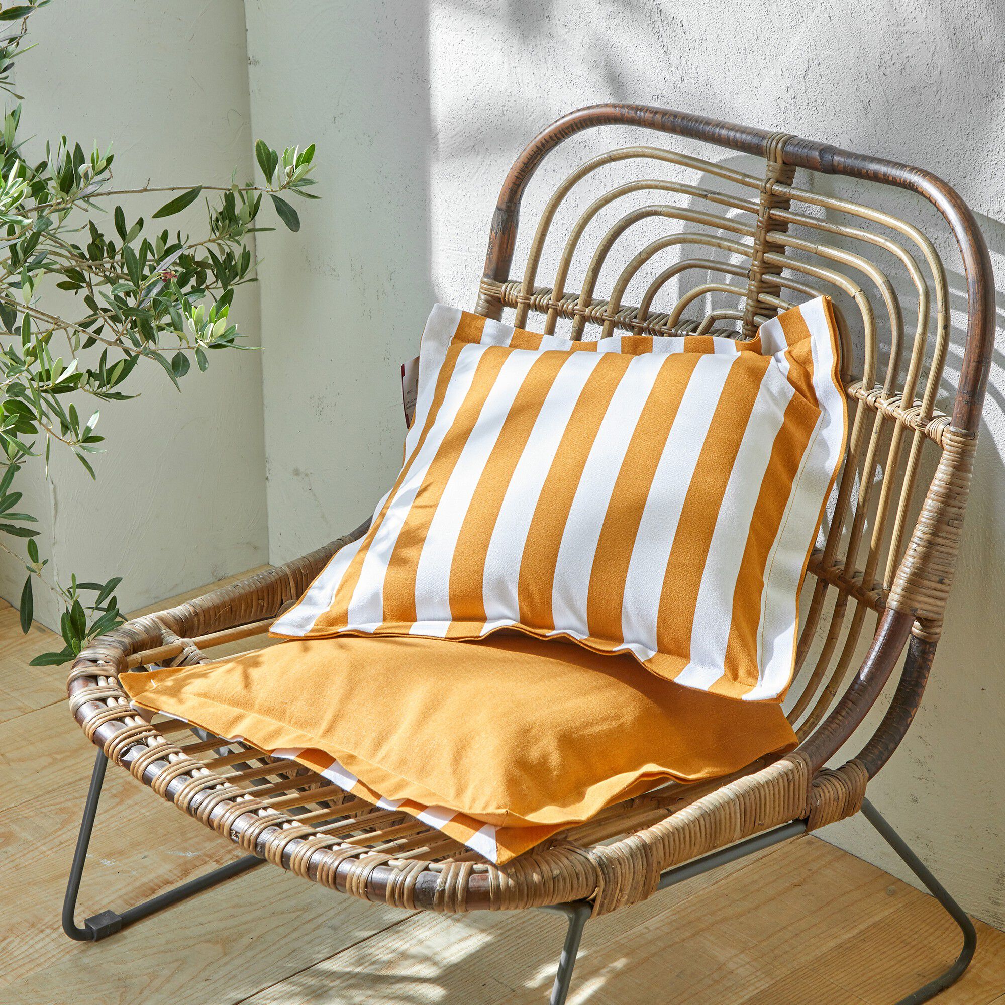 Housse de coussin rayée, collection Ninole