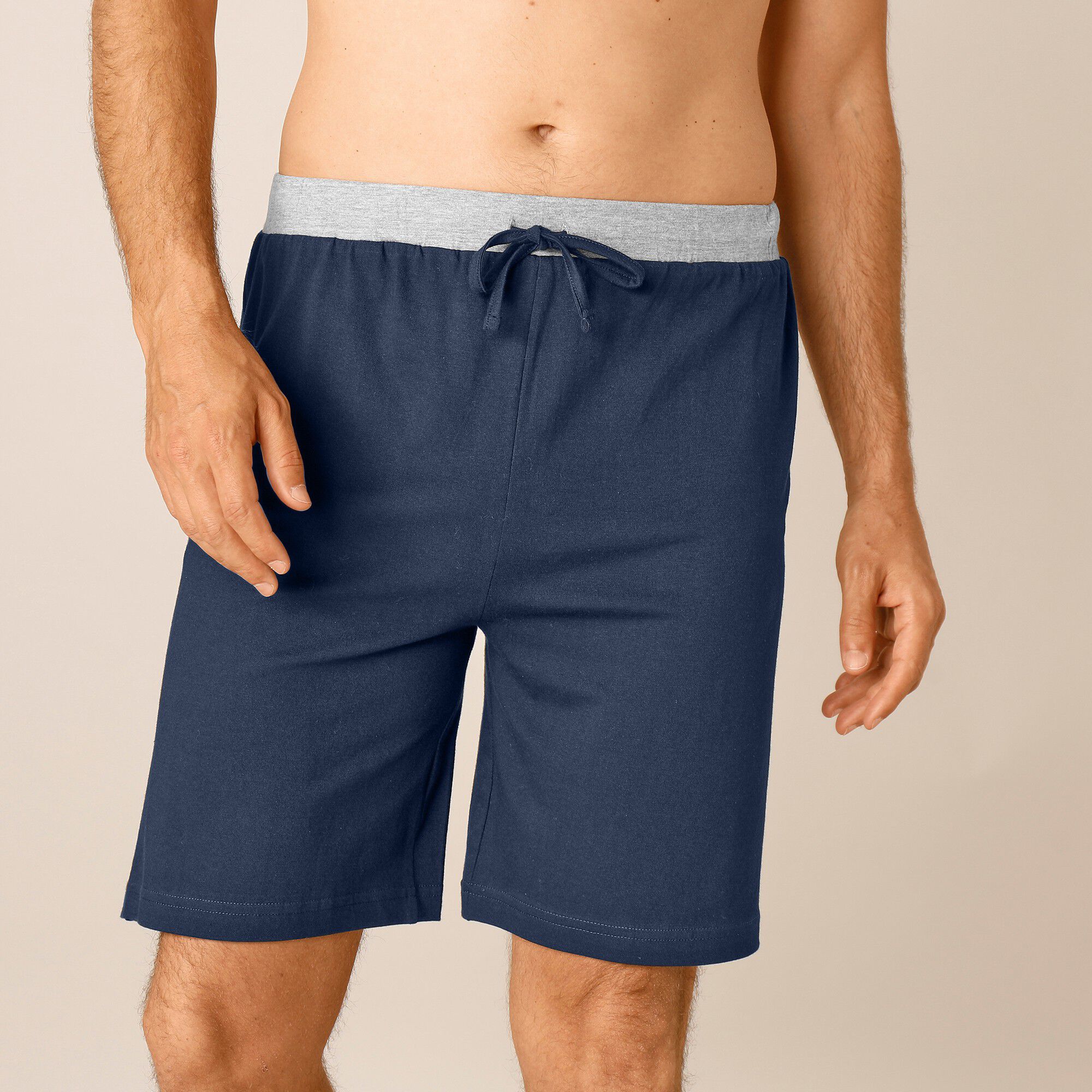 Short pyjama