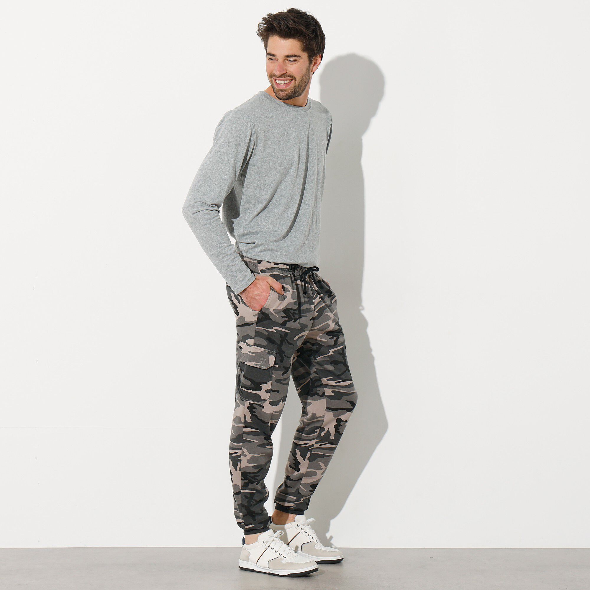 Pantalon molleton cargo bas resserrés