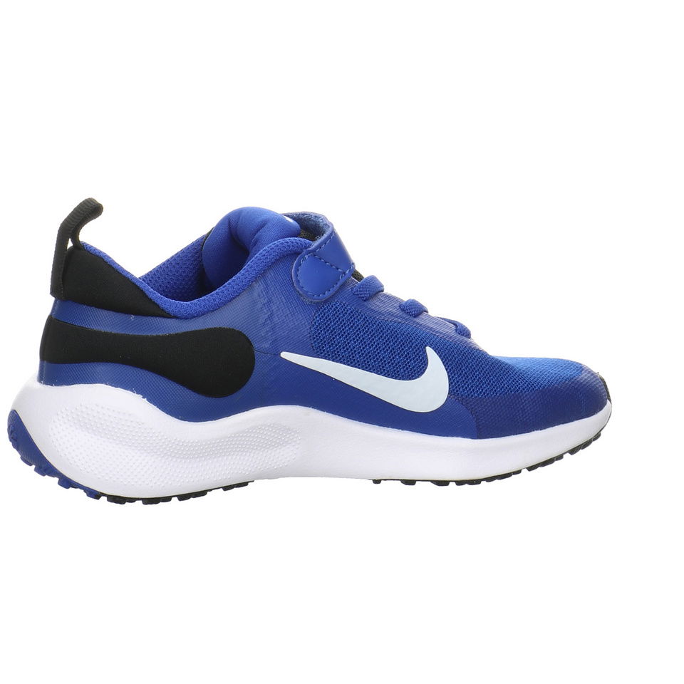 Nike Revolution 7 Sneaker