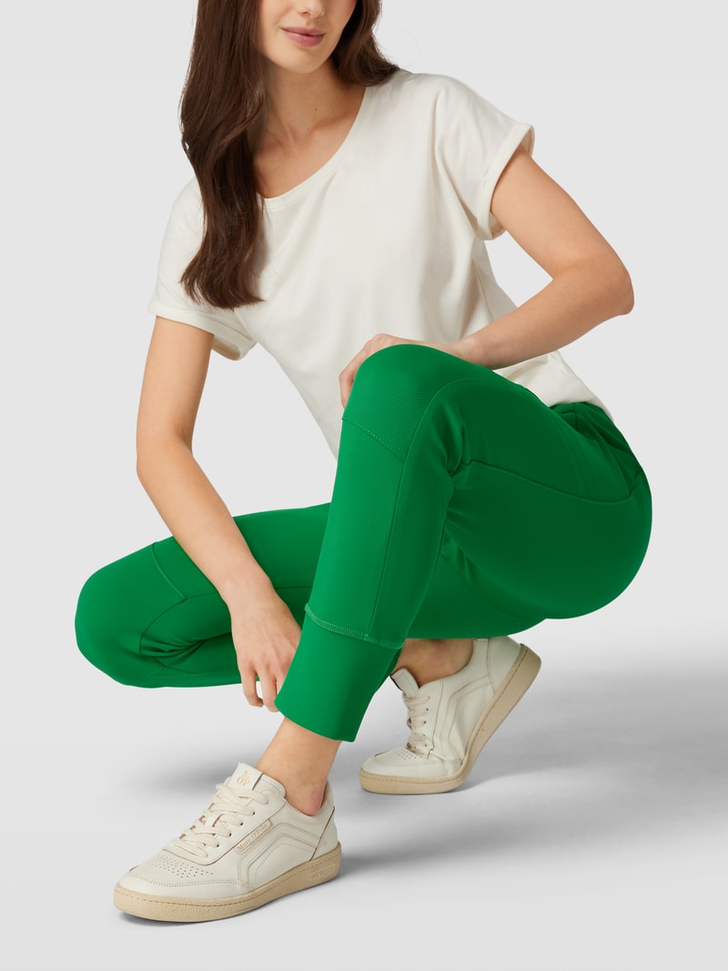 Sweatpants mit Teilungsnähten Modell 'FUTURE 4.0' in grün