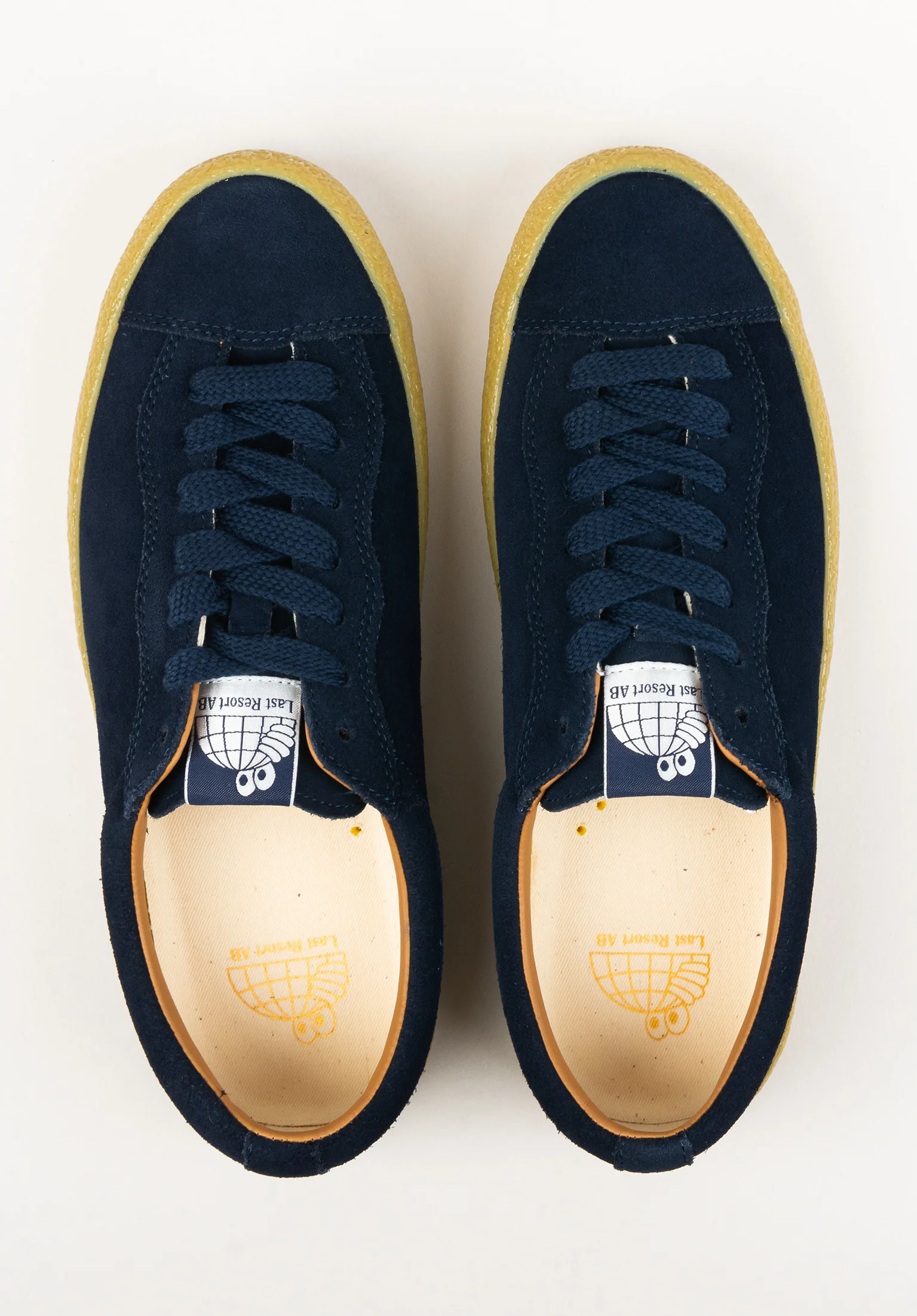 VM002 Suede Low