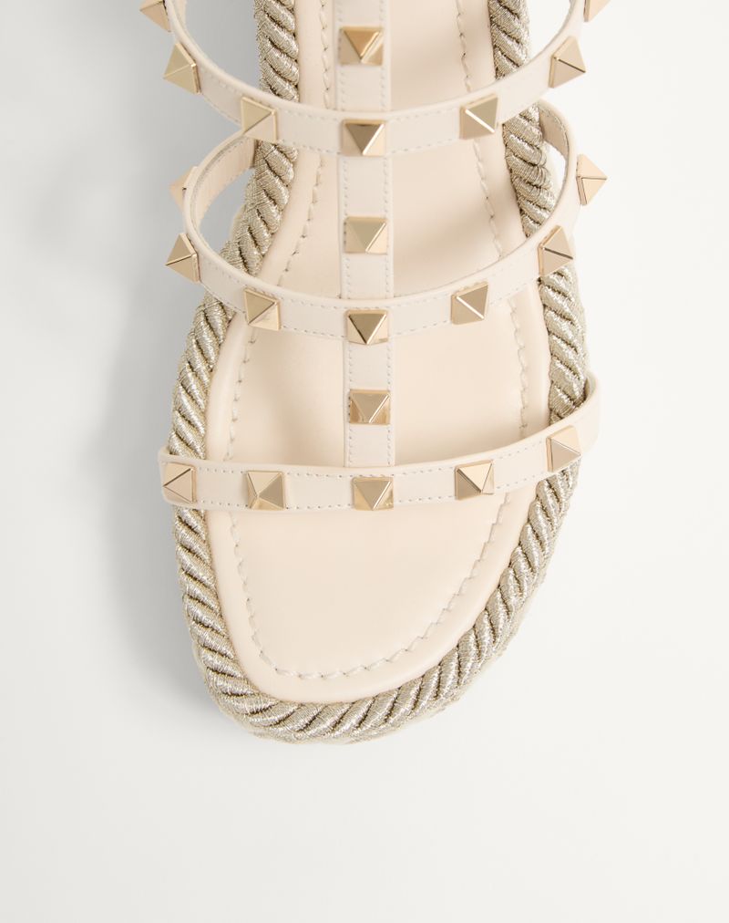 Sandália plataforma Rockstud em couro de bezerro com tiras de 95 mm