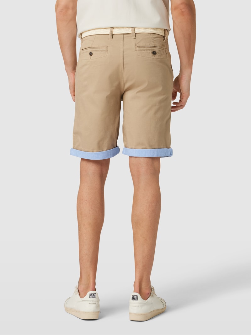 Chinoshorts mit französischen Eingrifftaschen in beige