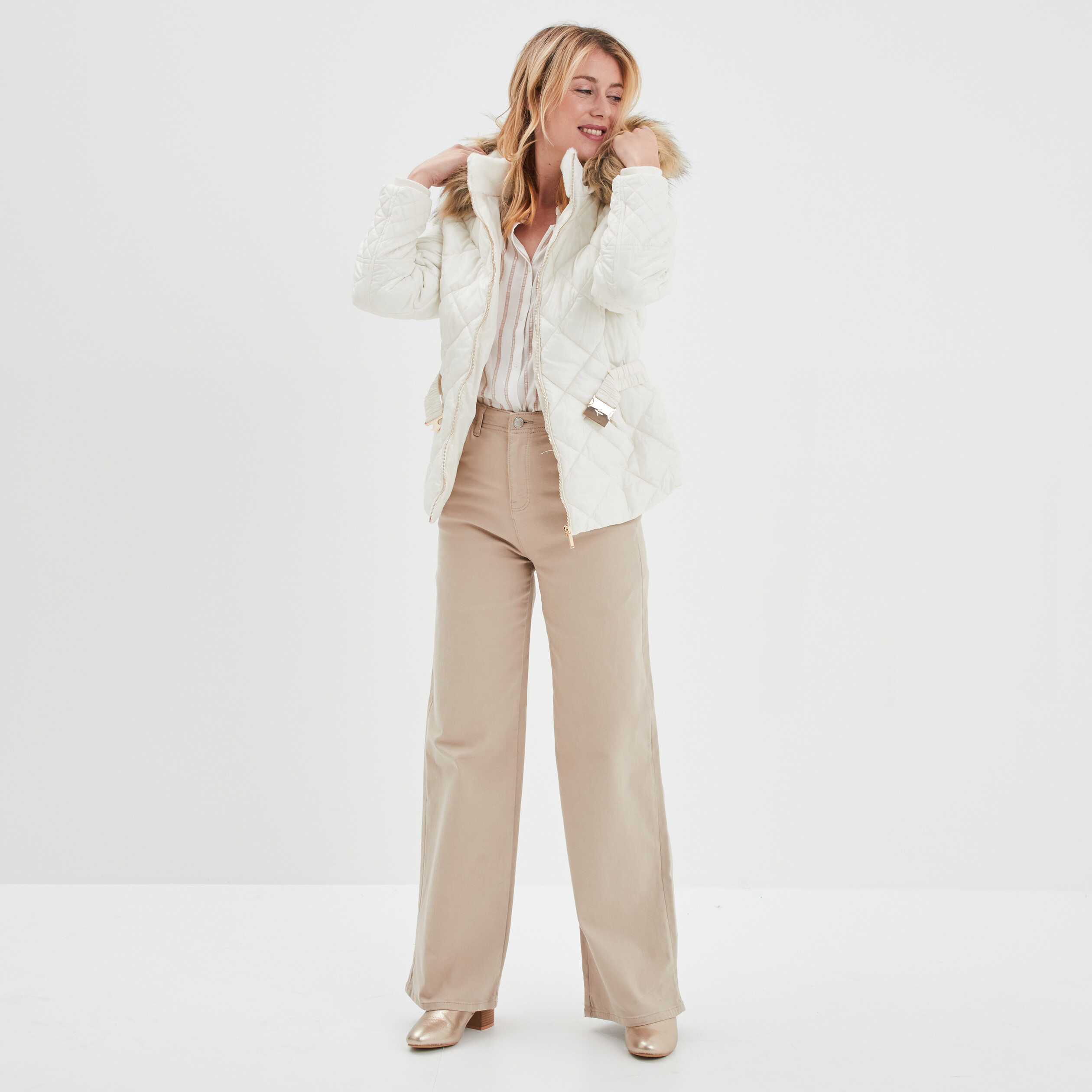 Doudoune matelassée ceinture et capuche beige femme | La Halle