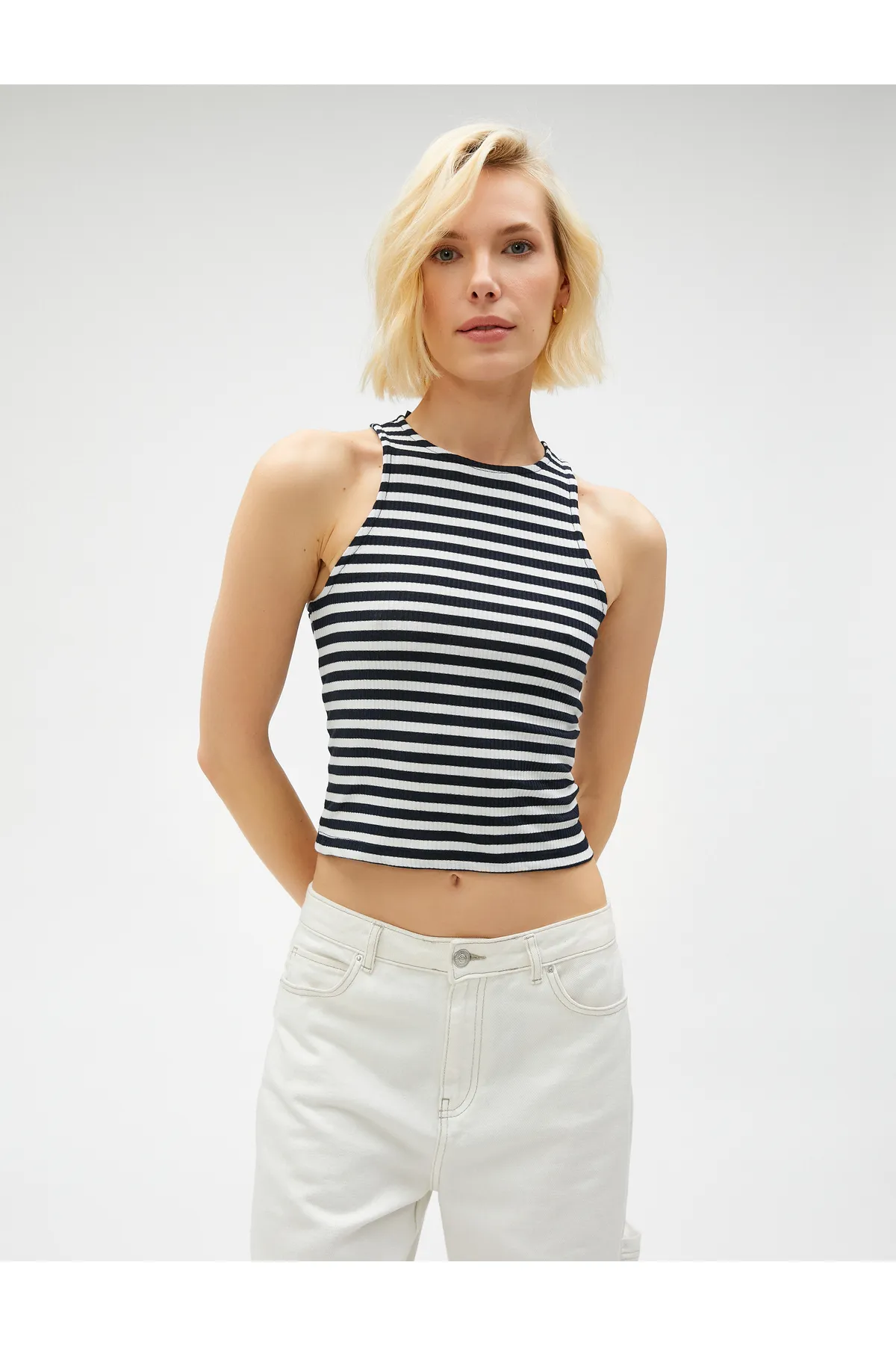 Koton  Crop Tank Top mit geripptem Neckholder-Kragen