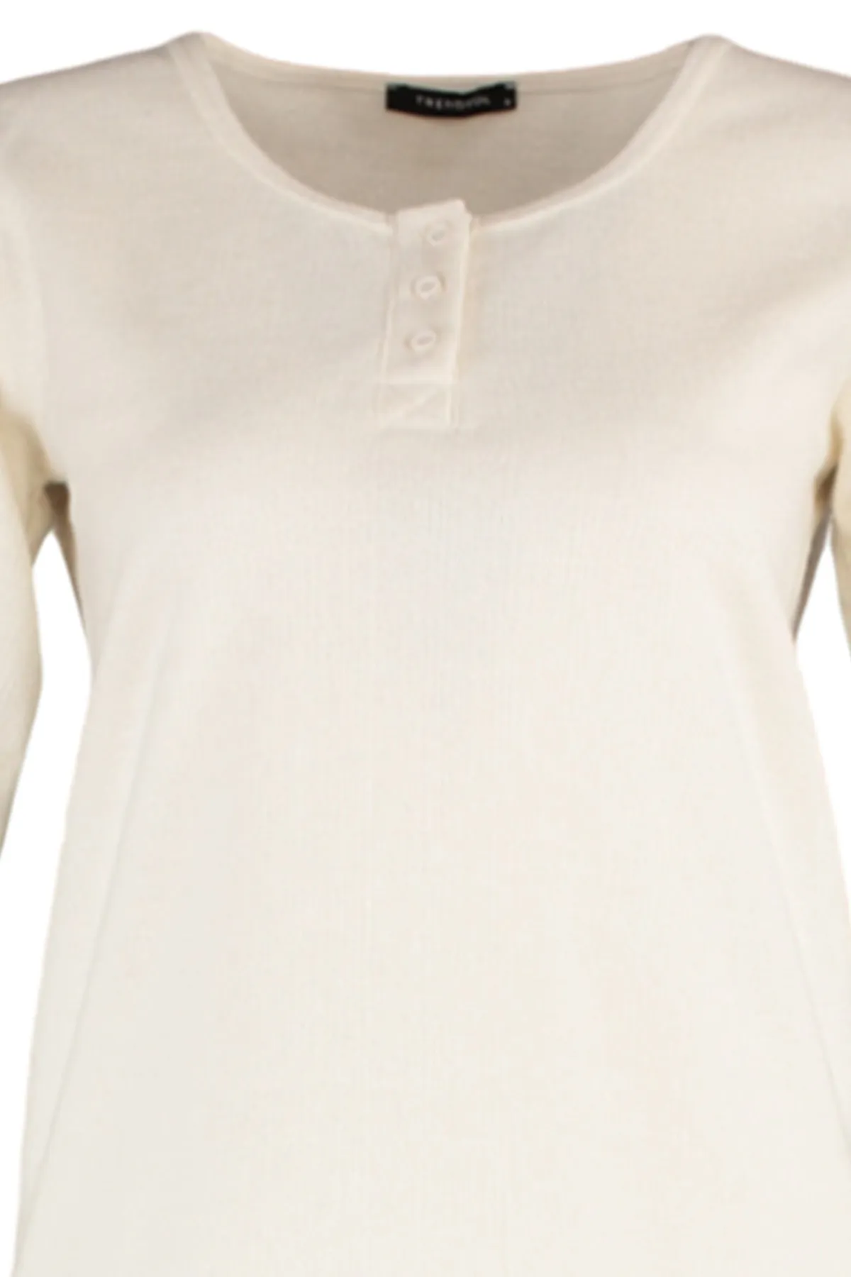 Trendyol Collection  Ecrufarbenes Thessaloniki-Pyjama-Set aus Strick mit Knopfdetail THMAW23PT00020