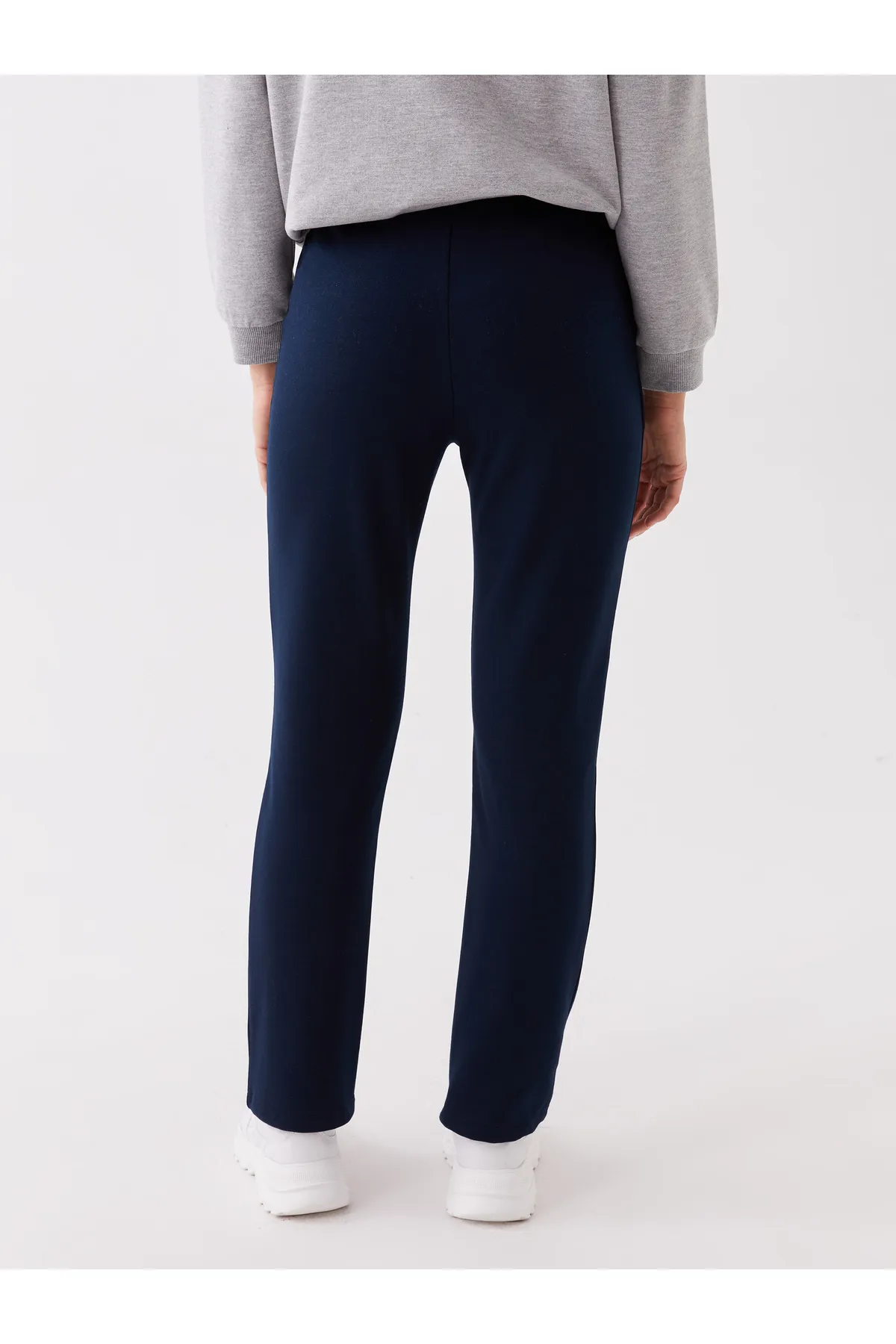 LC Waikiki  Einfarbige Jogginghose für Damen mit elastischem Bund