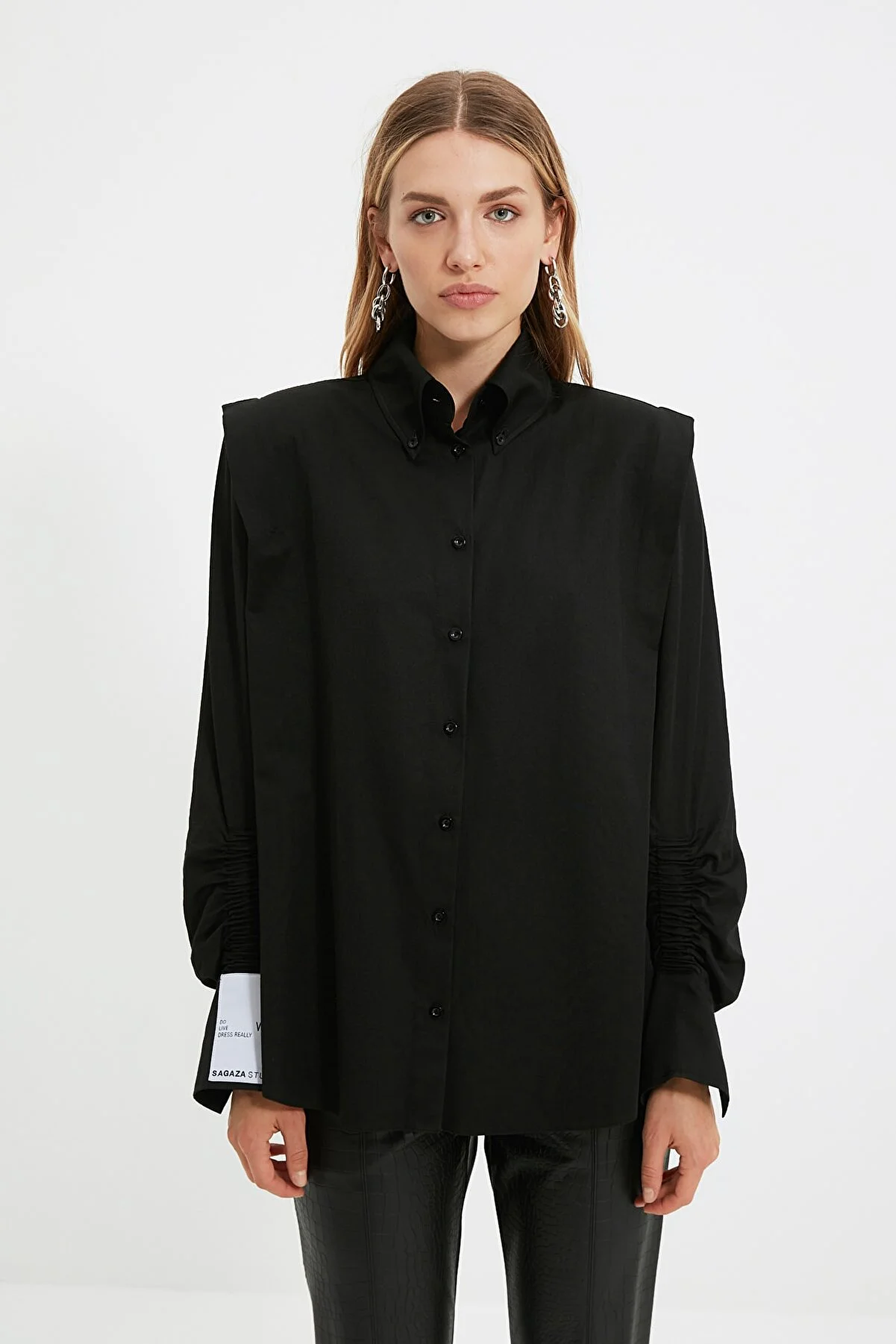 Trendyol Collection  Schwarzes Hemd mit Raffdetails