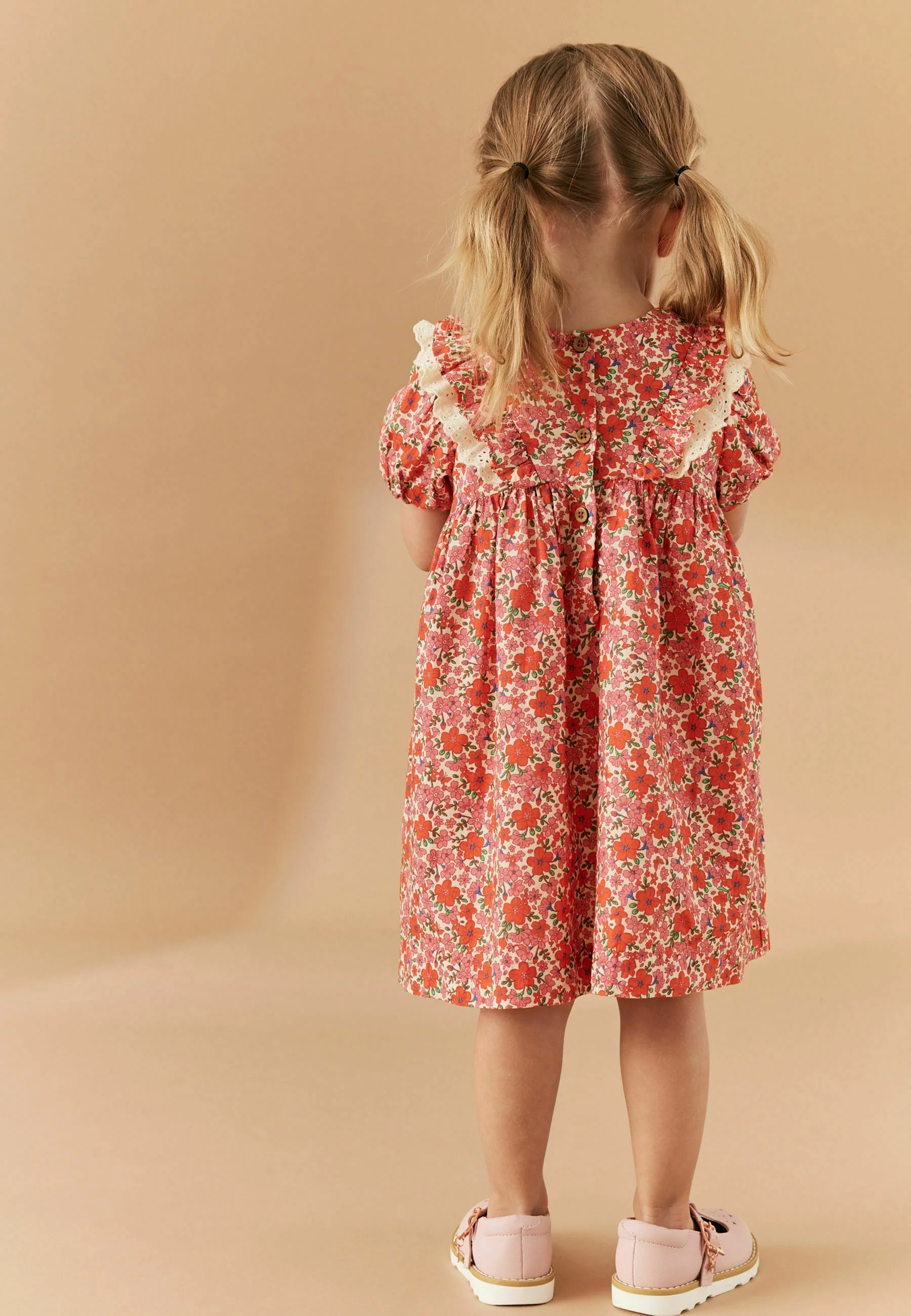 Siguiente REGULAR FIT - Vestido de verano