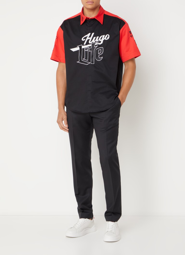 Camisa HUGO BOSS de corte regular com bordado do logotipo.