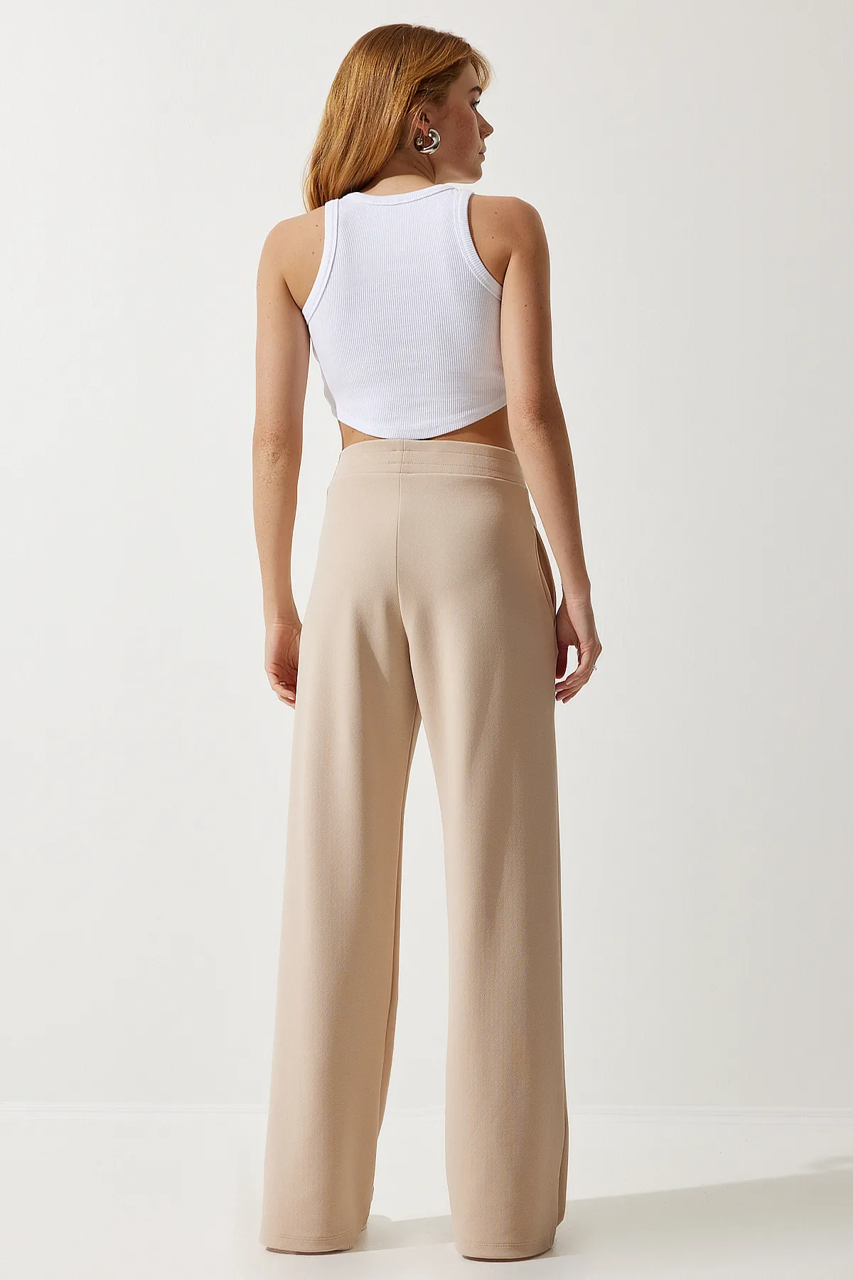 Happiness İstanbul  Cremefarbene Stretch-Jogginghose für Damen BF00090