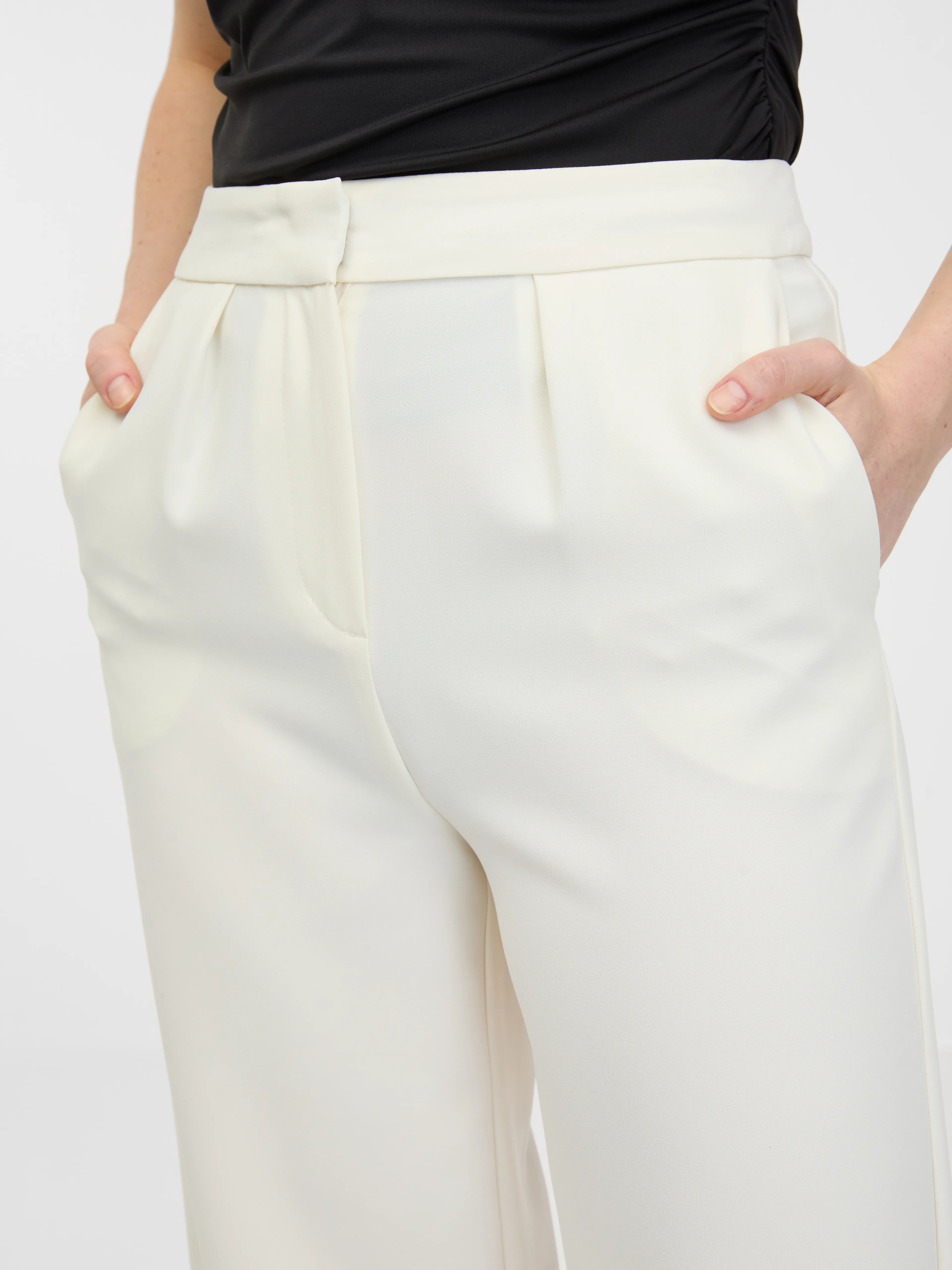 Cremefarbene weite Damenhose ORSAY