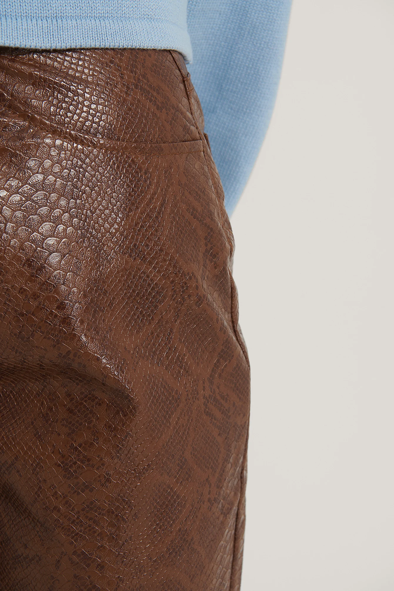 Pu-Schlangenhose