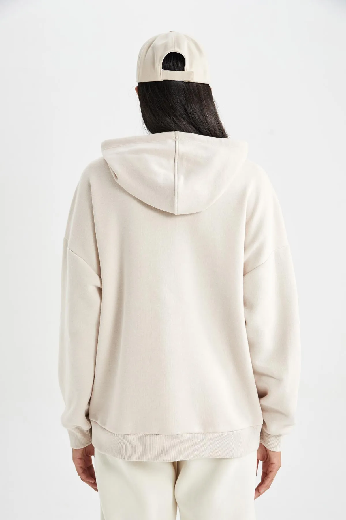 DeFacto  Dickes Sweatshirt mit Kapuze in Übergröße A4445ax23au