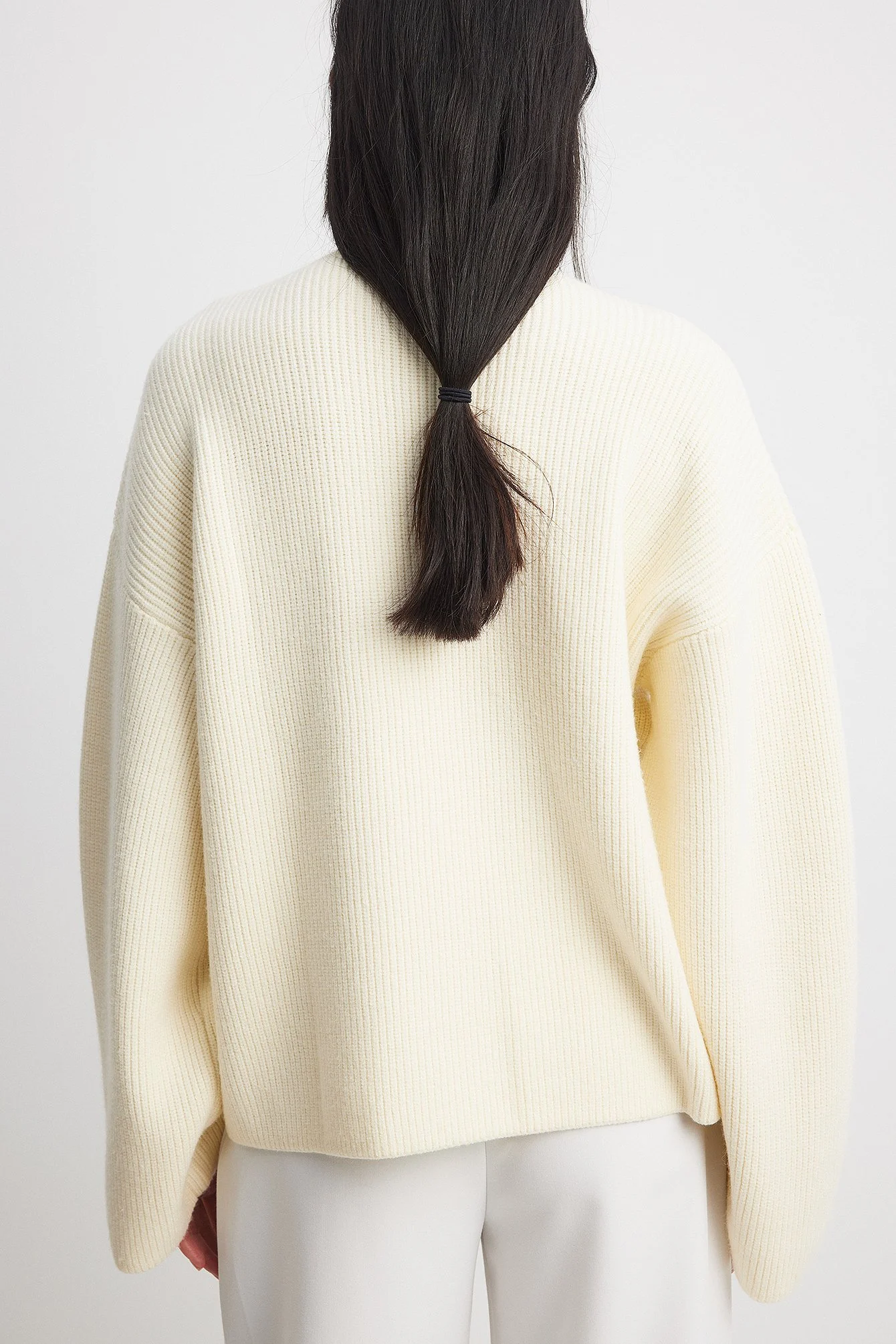 V-Ausschnitt Strickpullover