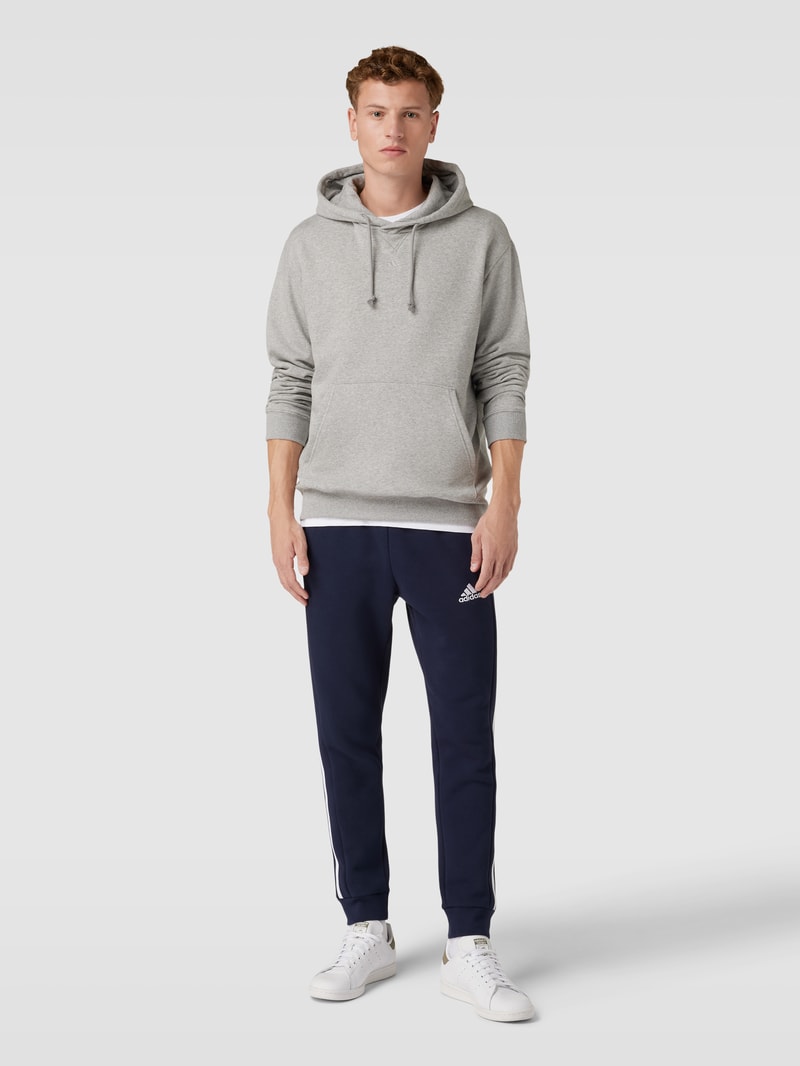 Hoodie mit Label-Stitching in mittelgrau meliert