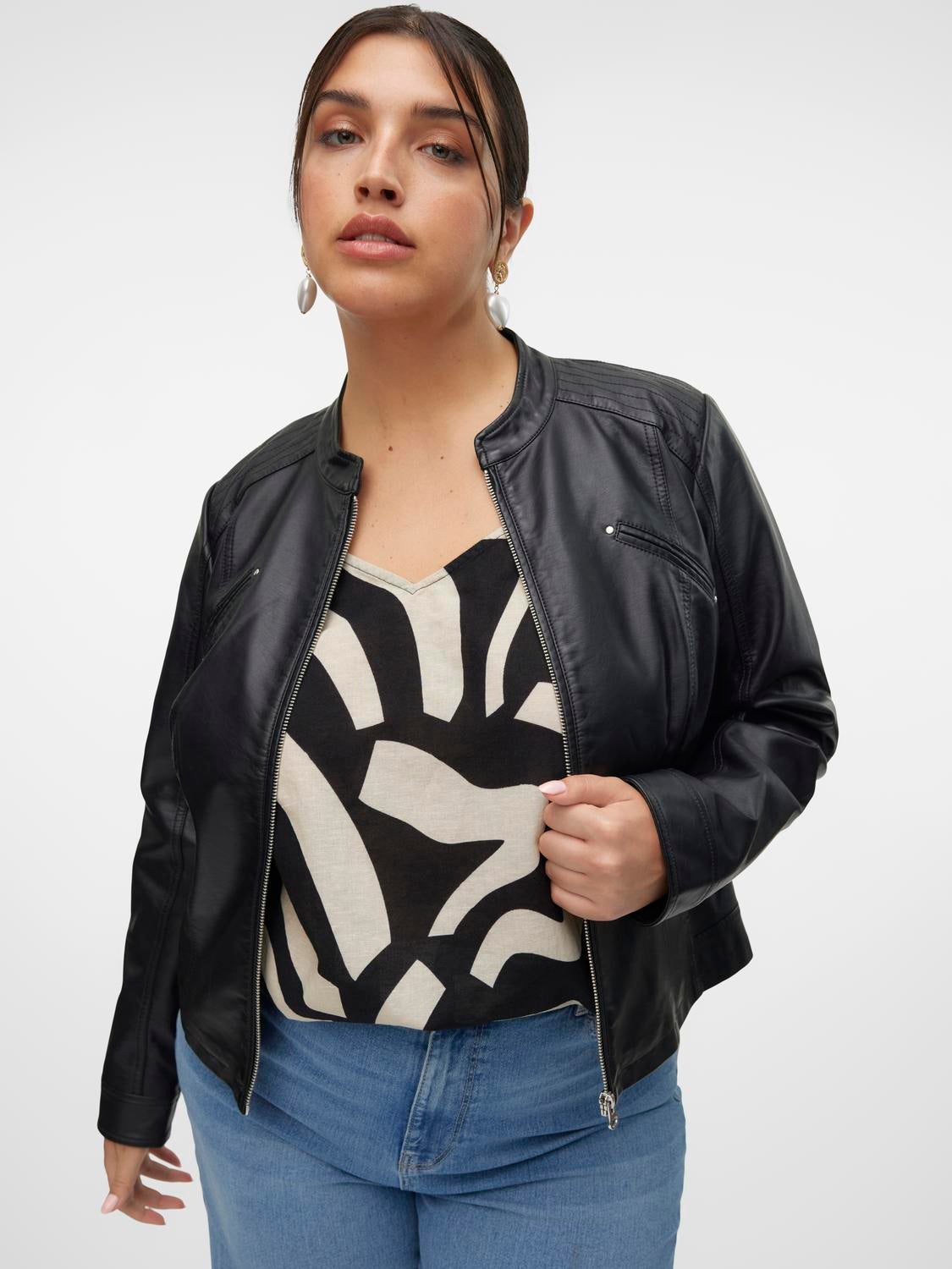 VMCFAVODONA Jacke