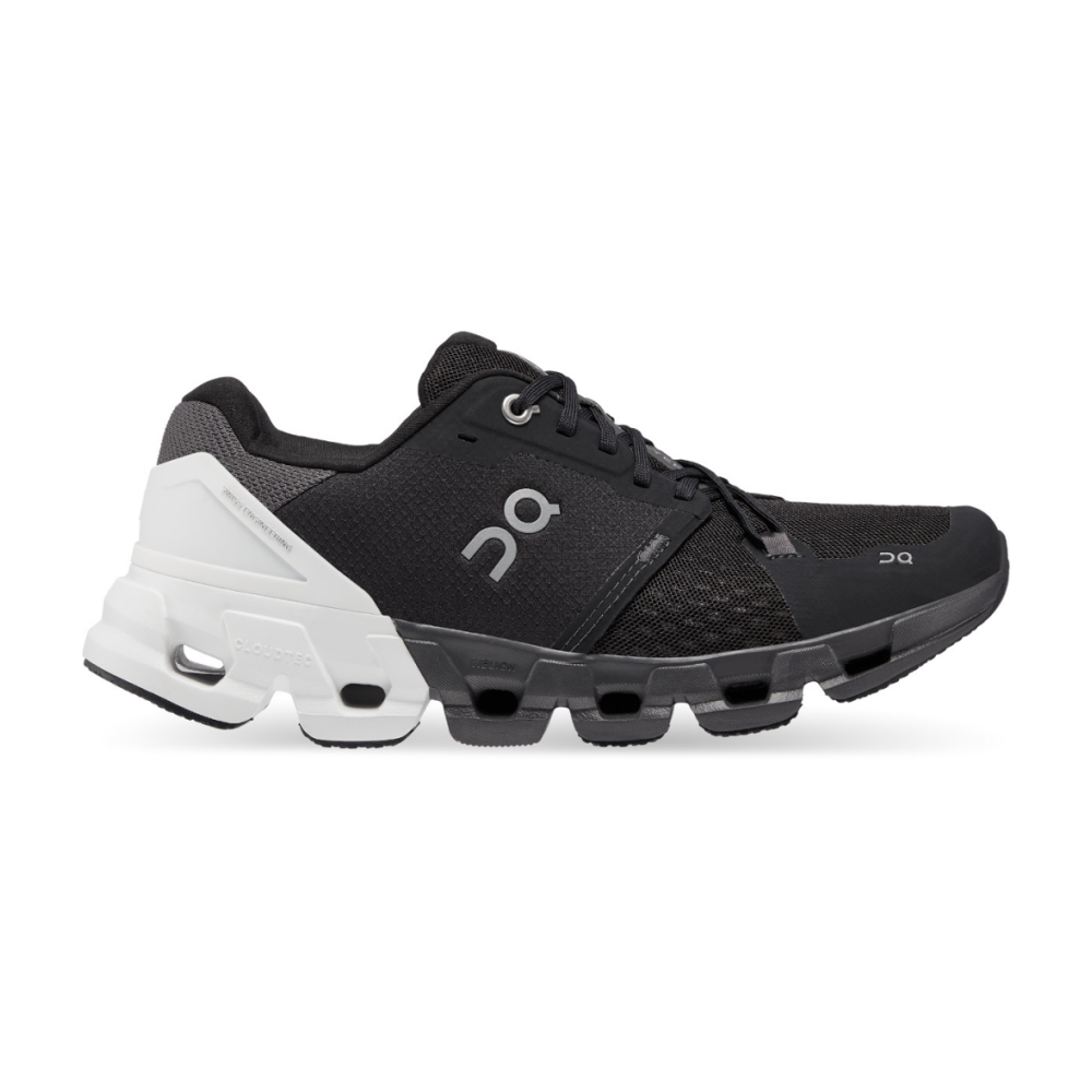 ON Cloudflyer 4 Wide 81.98663 / schwarz