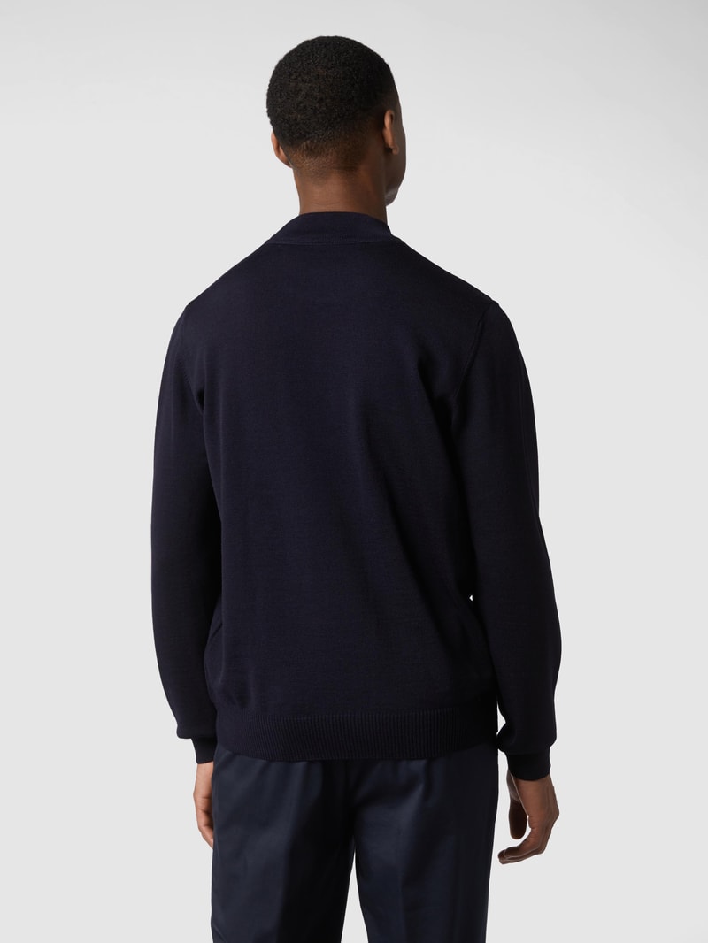 Pullover aus Merinowolle mit Stehkragen in marineblau