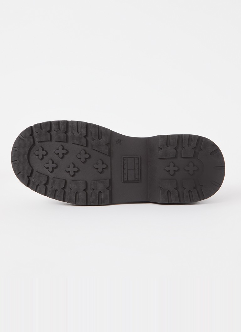 Ghete Chelsea Tommy Hilfiger din piele groasă.