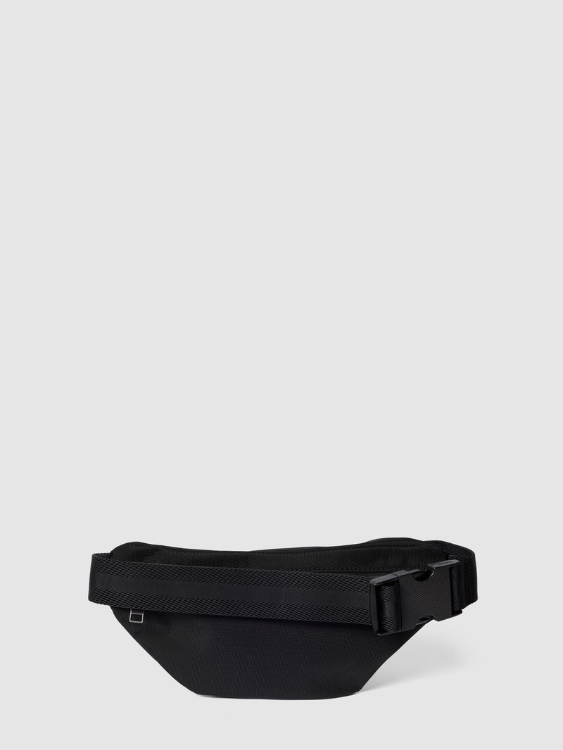Bauchtasche mit Label-Print Modell 'Catch Bumbag' in schwarz