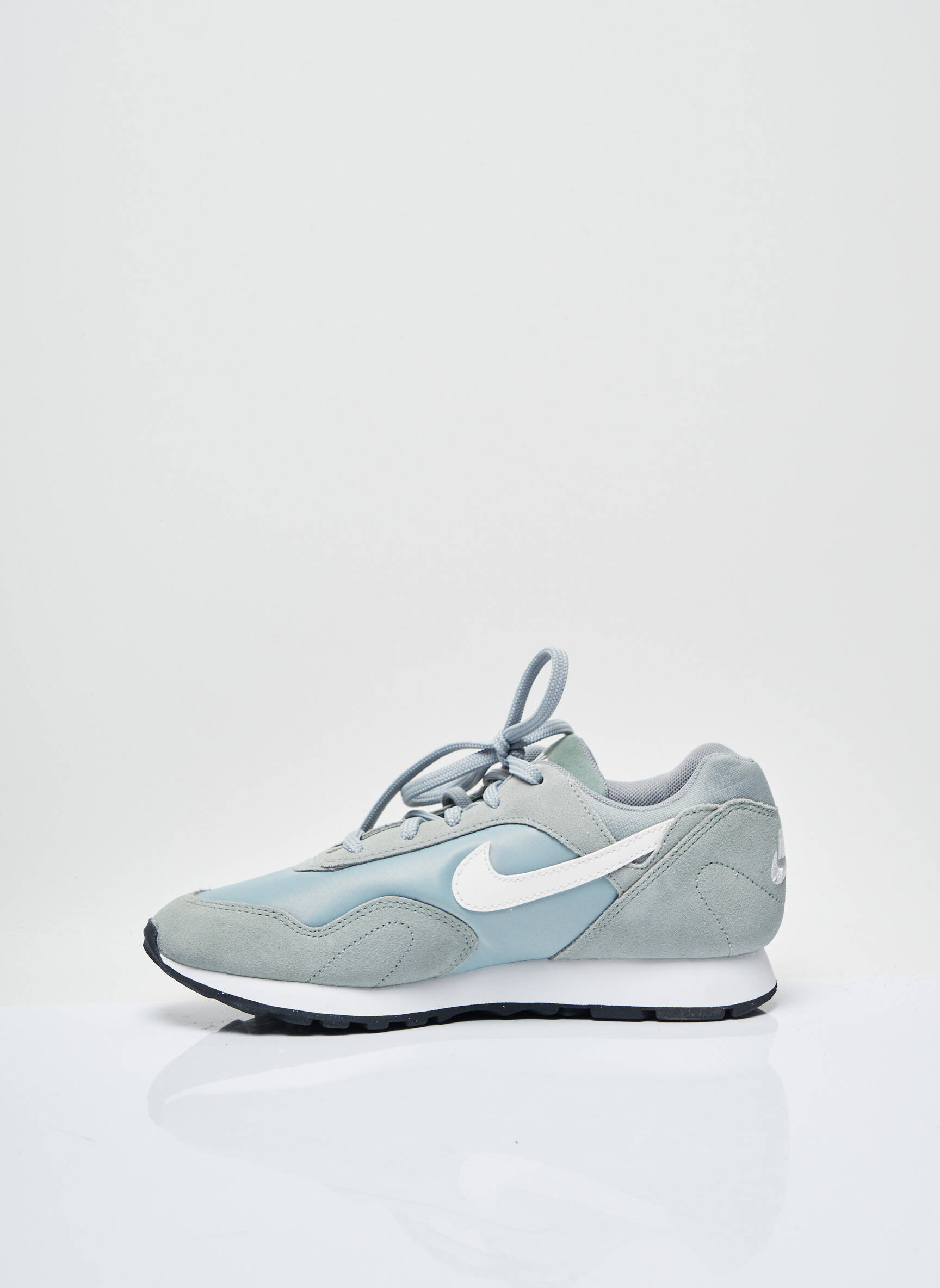 Nike Baskets Femme couleur vert