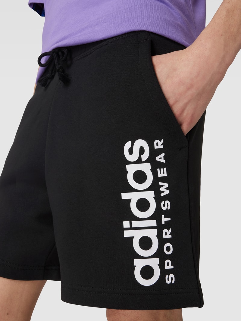 Sweatshorts mit Logo-Print in schwarz