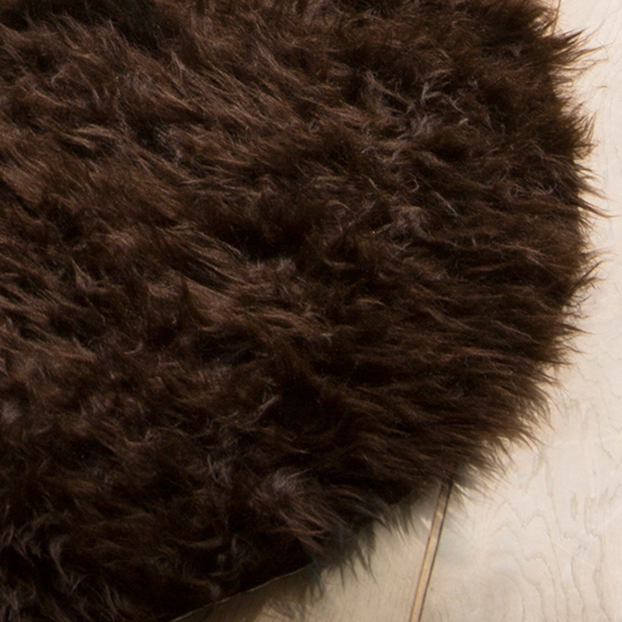 Tapis rond poils longs