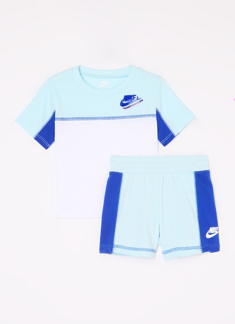 Nike szett pólóval és melegítőnadrággal, kétrészes