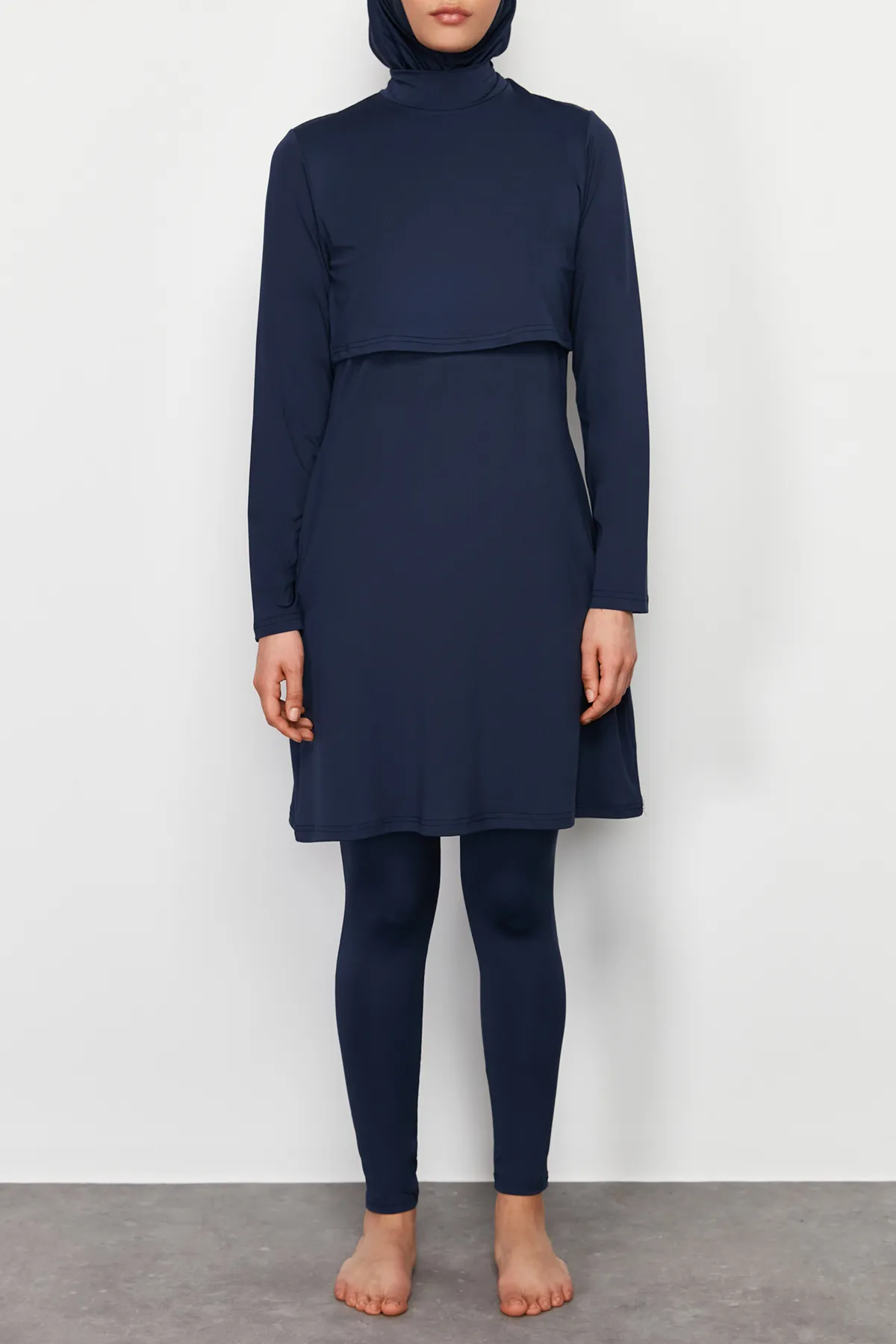 Trendyol Modest  Marineblaues Beachwear-Badeanzug-Set mit vollständiger Abdeckung, dreiteilig, TCTSS24CF00005