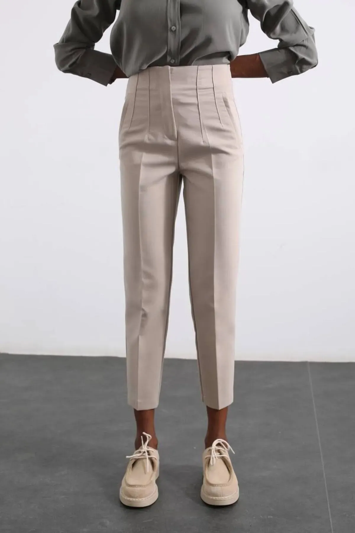 Laluvia  Hose - Grau - Zigarettenschnitt