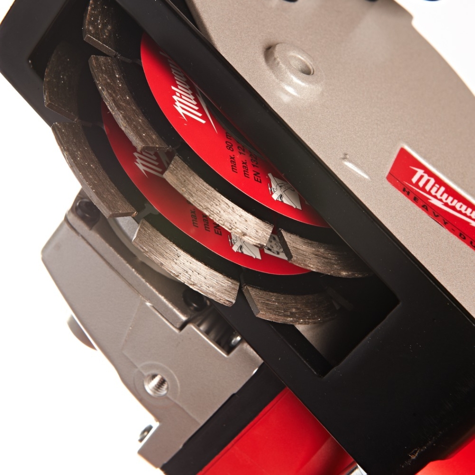 Milwaukee 4933383855 WCE30/2 Veggfreesmaskin