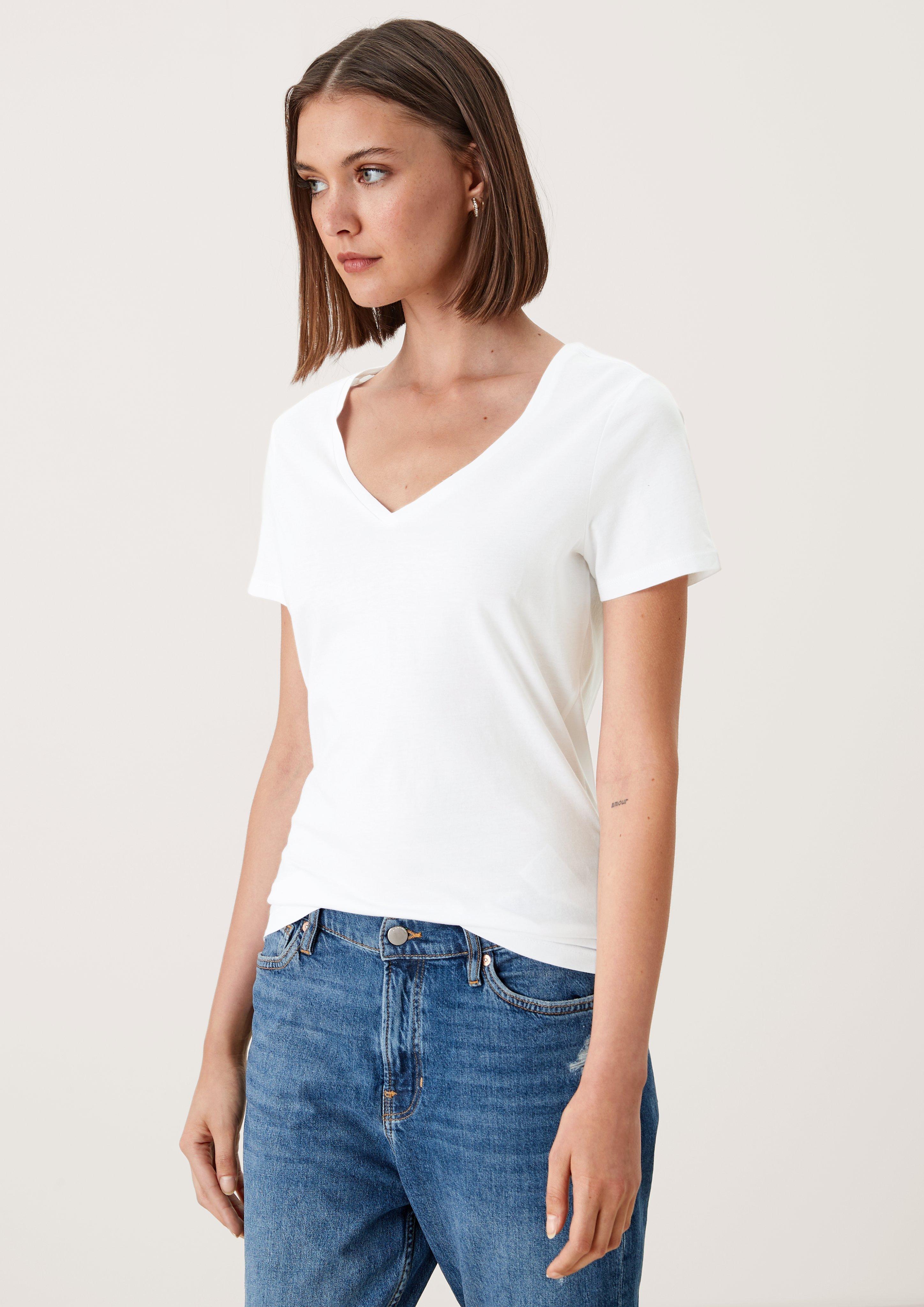 T-Shirt mit V-Ausschnitt  45.899.32.6149-0100