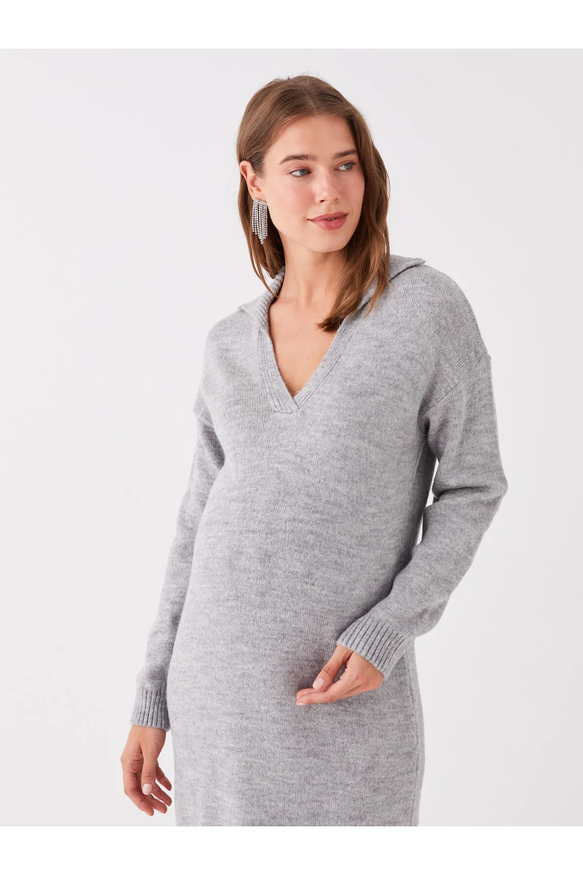 LC Waikiki  Einfarbiges, langärmliges Umstands-Strickkleid mit Polo-Ausschnitt