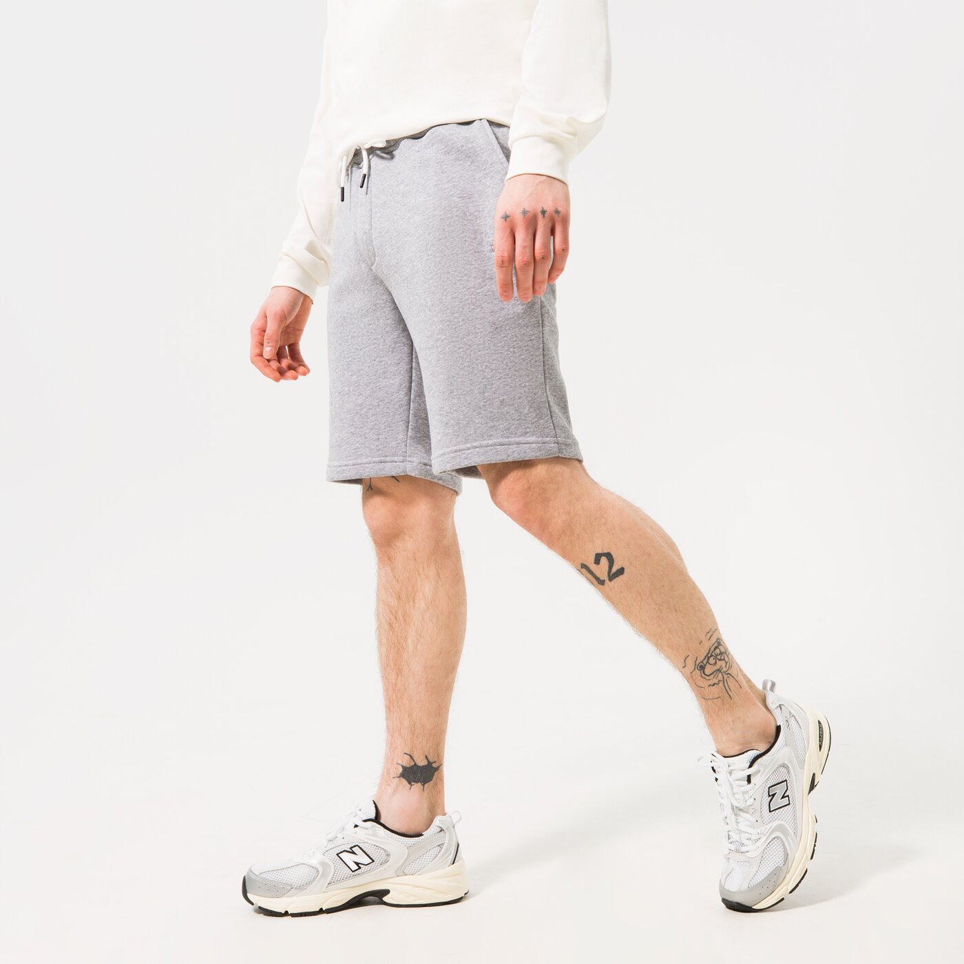 CONFRONT SHORTS CONFRONT ESSENTIAL GREY Grau