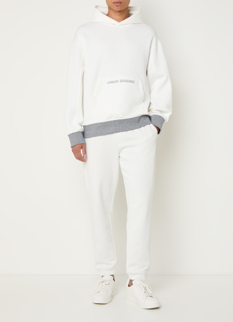 Pantaloni de trening slim fit de la Armani Exchange, cu șnur de fixare și buzunare laterale.